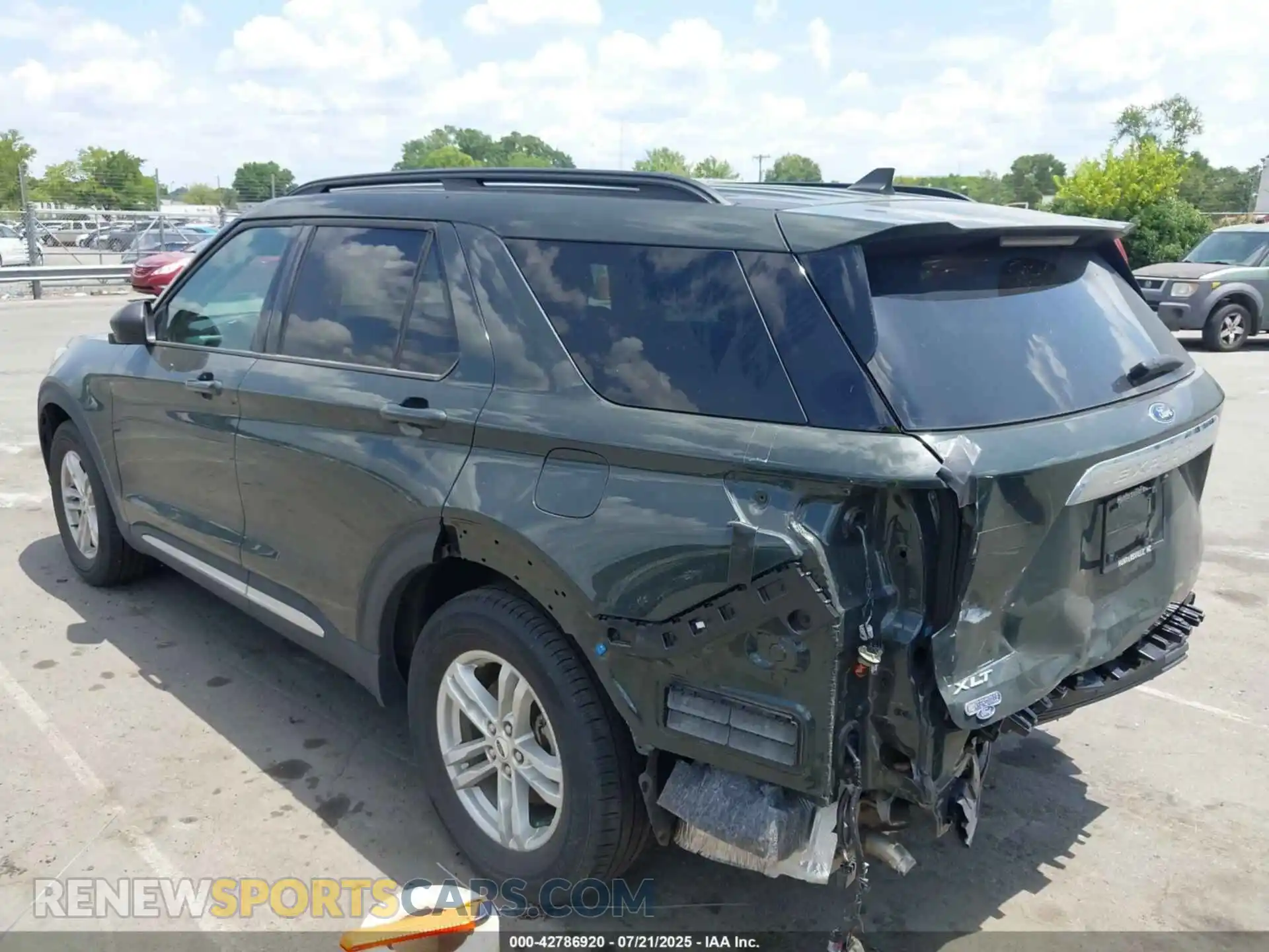 3 Photograph of a damaged car 1FMSK7DH9RGA65473 FORD EXPLORER 2024