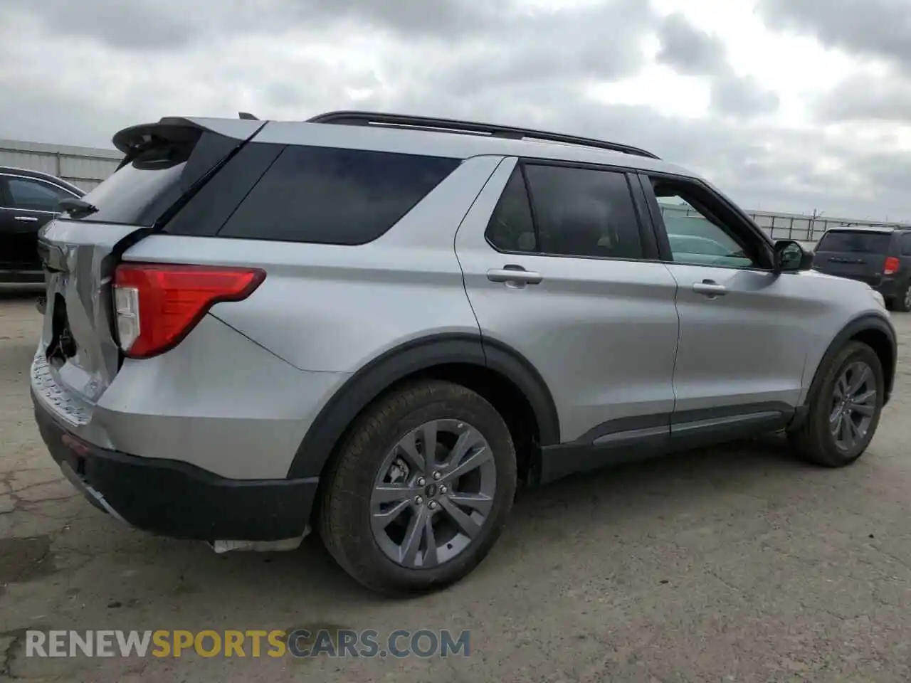 3 Photograph of a damaged car 1FMSK7DHXRGA32630 FORD EXPLORER 2024