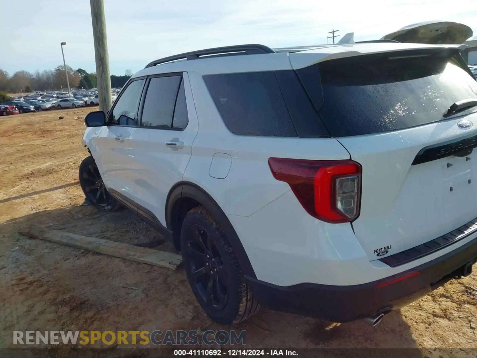 3 Фотография поврежденного автомобиля 1FMSK7KH3RGA39177 FORD EXPLORER 2024