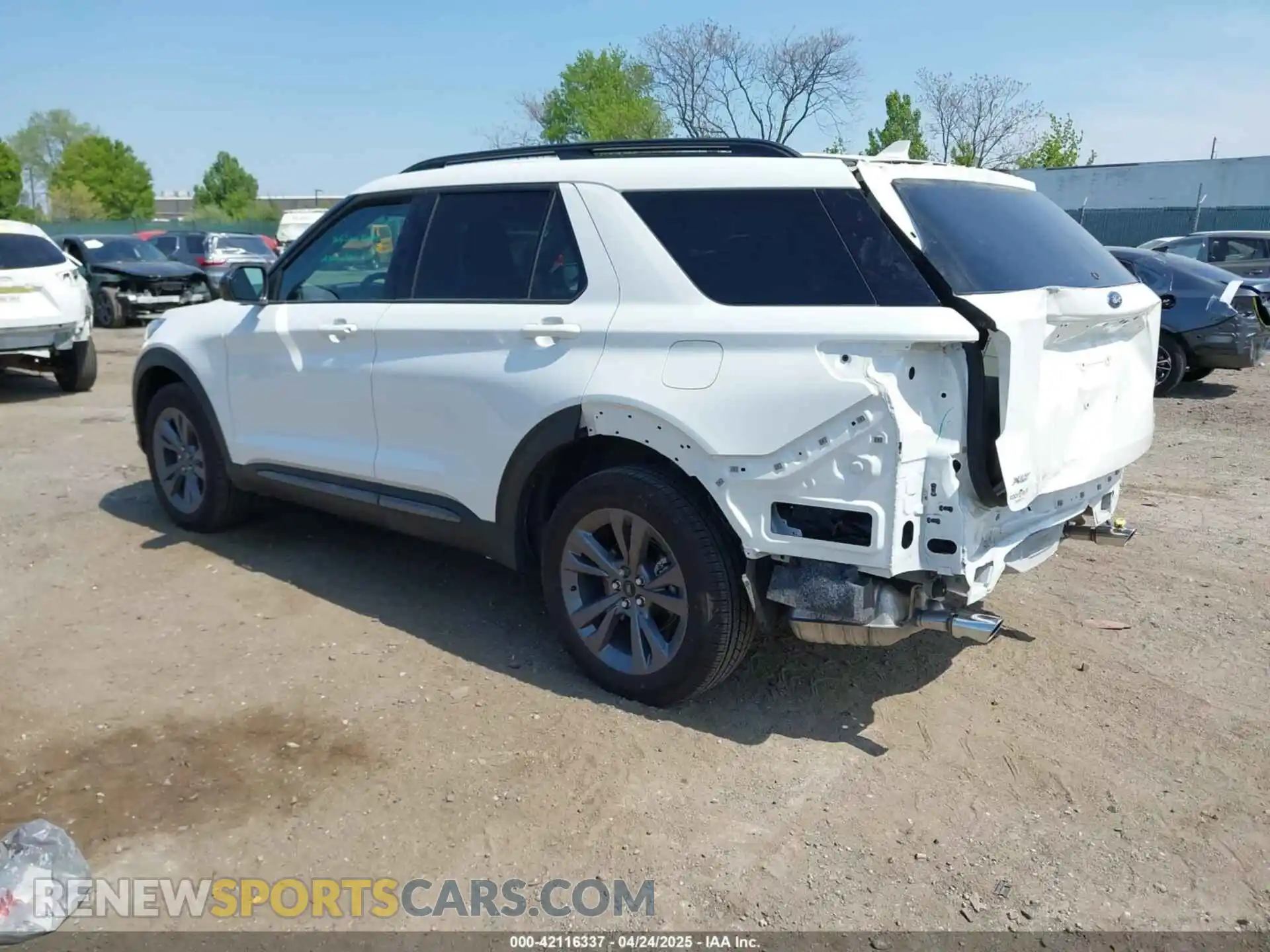 3 Photograph of a damaged car 1FMSK8DH3RGA19370 FORD EXPLORER 2024