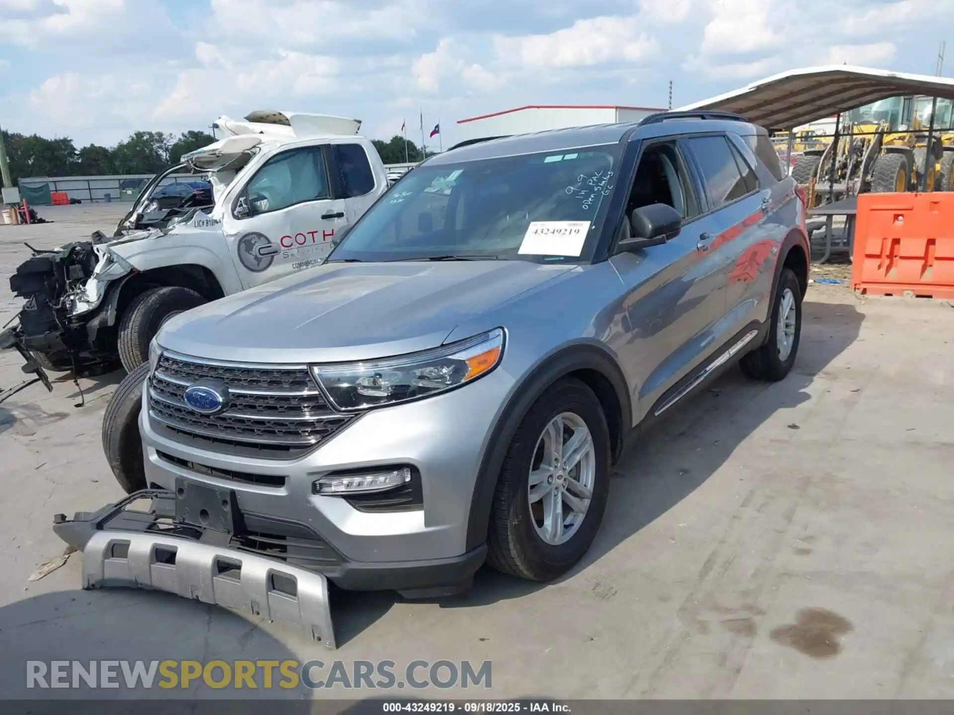 2 Photograph of a damaged car 1FMSK8DH8RGA30882 FORD EXPLORER 2024