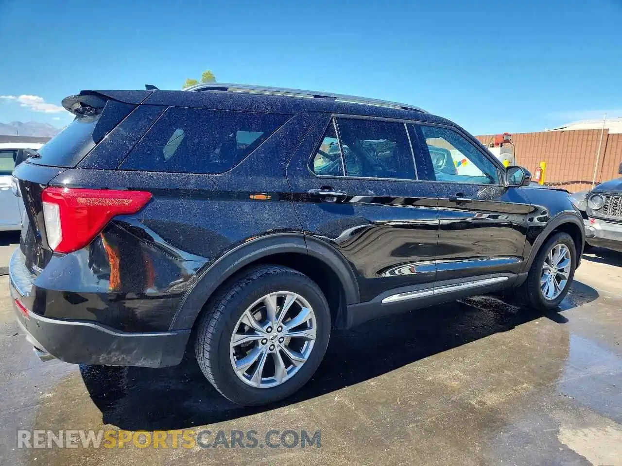 3 Фотография поврежденного автомобиля 1FMSK8FH6RGA30439 FORD EXPLORER 2024