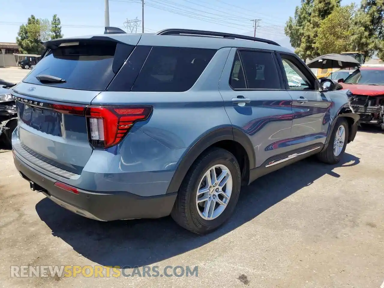 3 fotografías del automóvil dañado 1FMUK7DH0SGA59396 FORD EXPLORER 2025