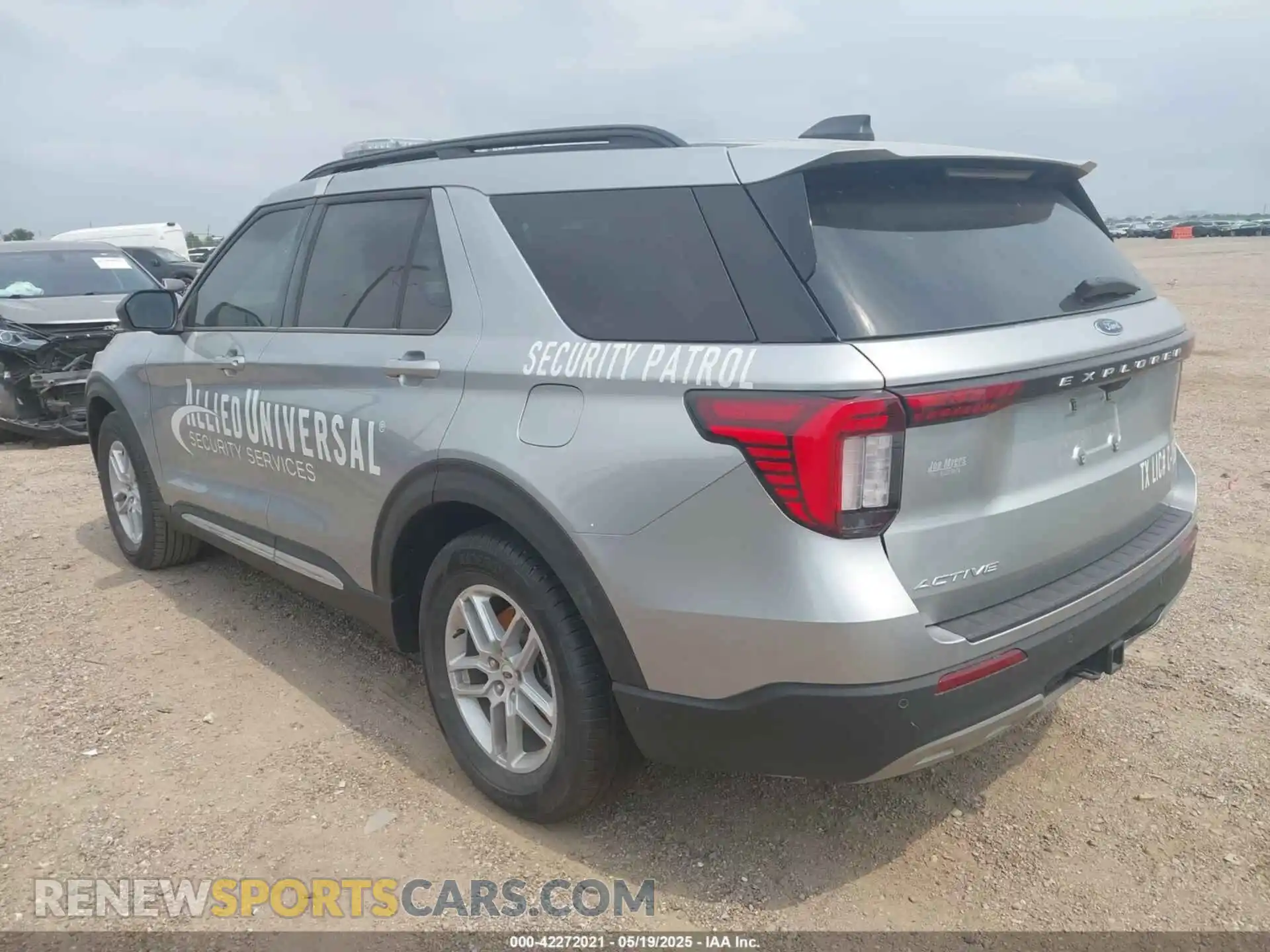 3 Photograph of a damaged car 1FMUK7DH3SGA36727 FORD EXPLORER 2025