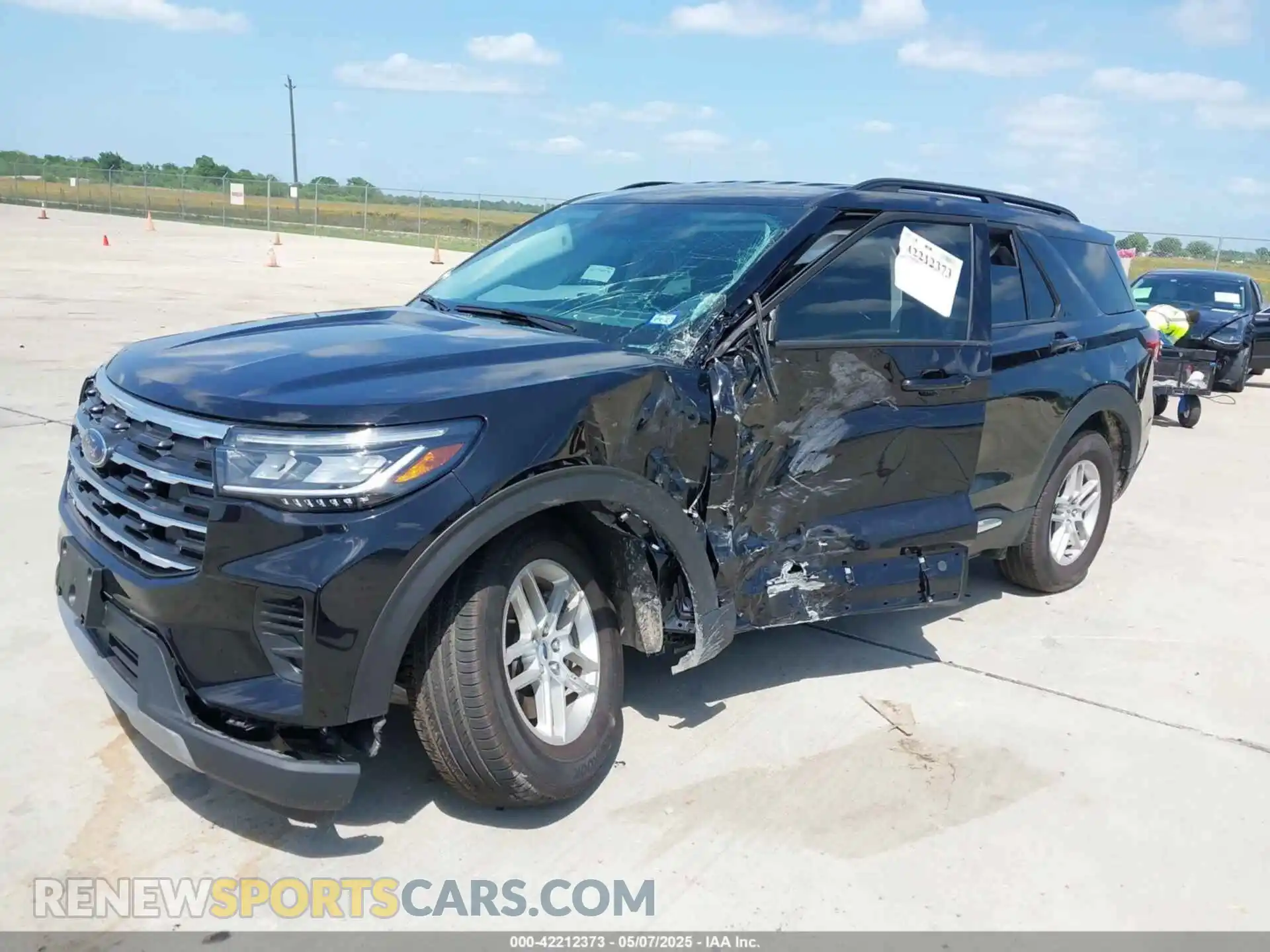 2 Photograph of a damaged car 1FMUK7DH4SGA60289 FORD EXPLORER 2025