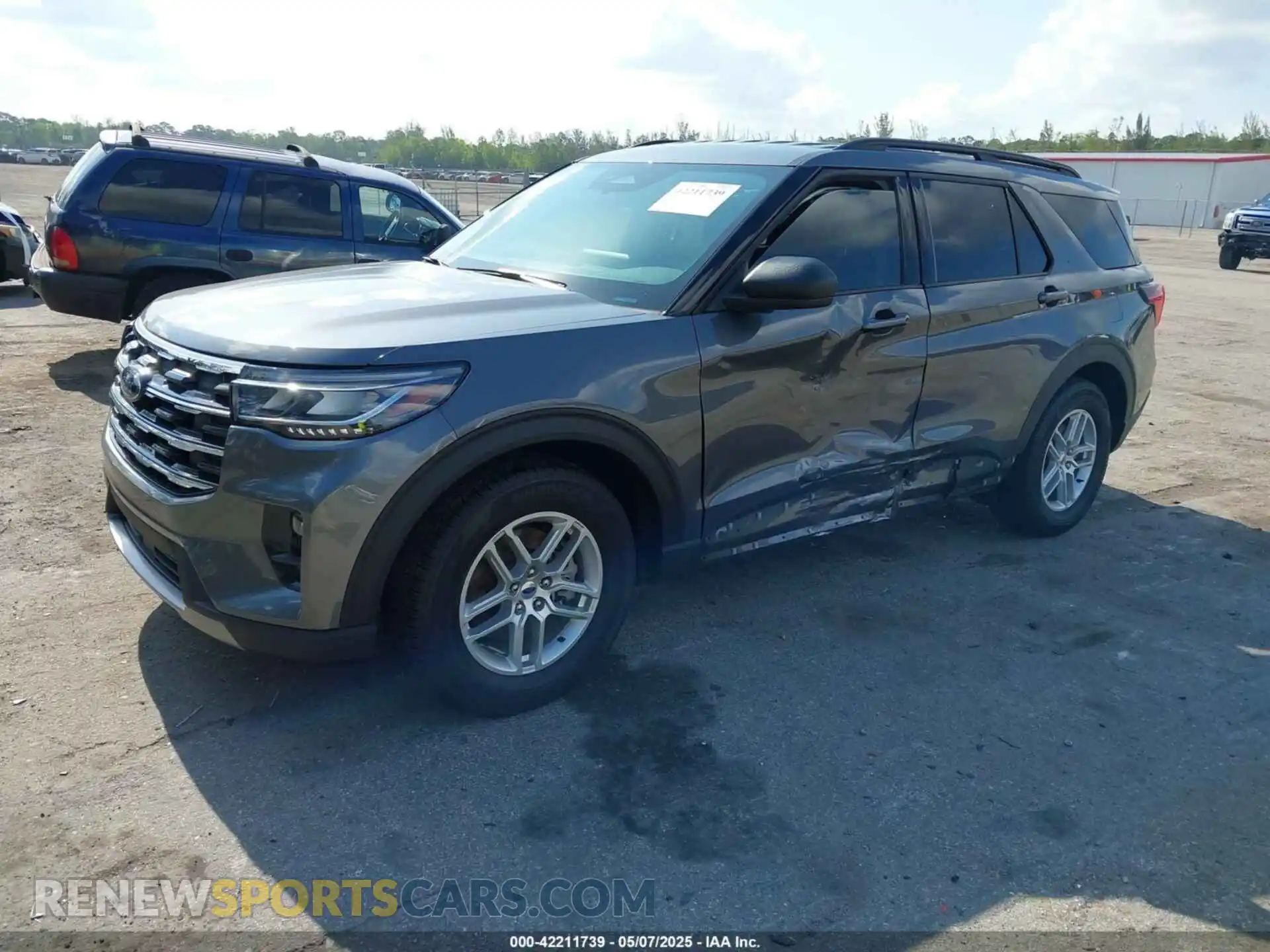 2 Photograph of a damaged car 1FMUK7DH7SGA49643 FORD EXPLORER 2025