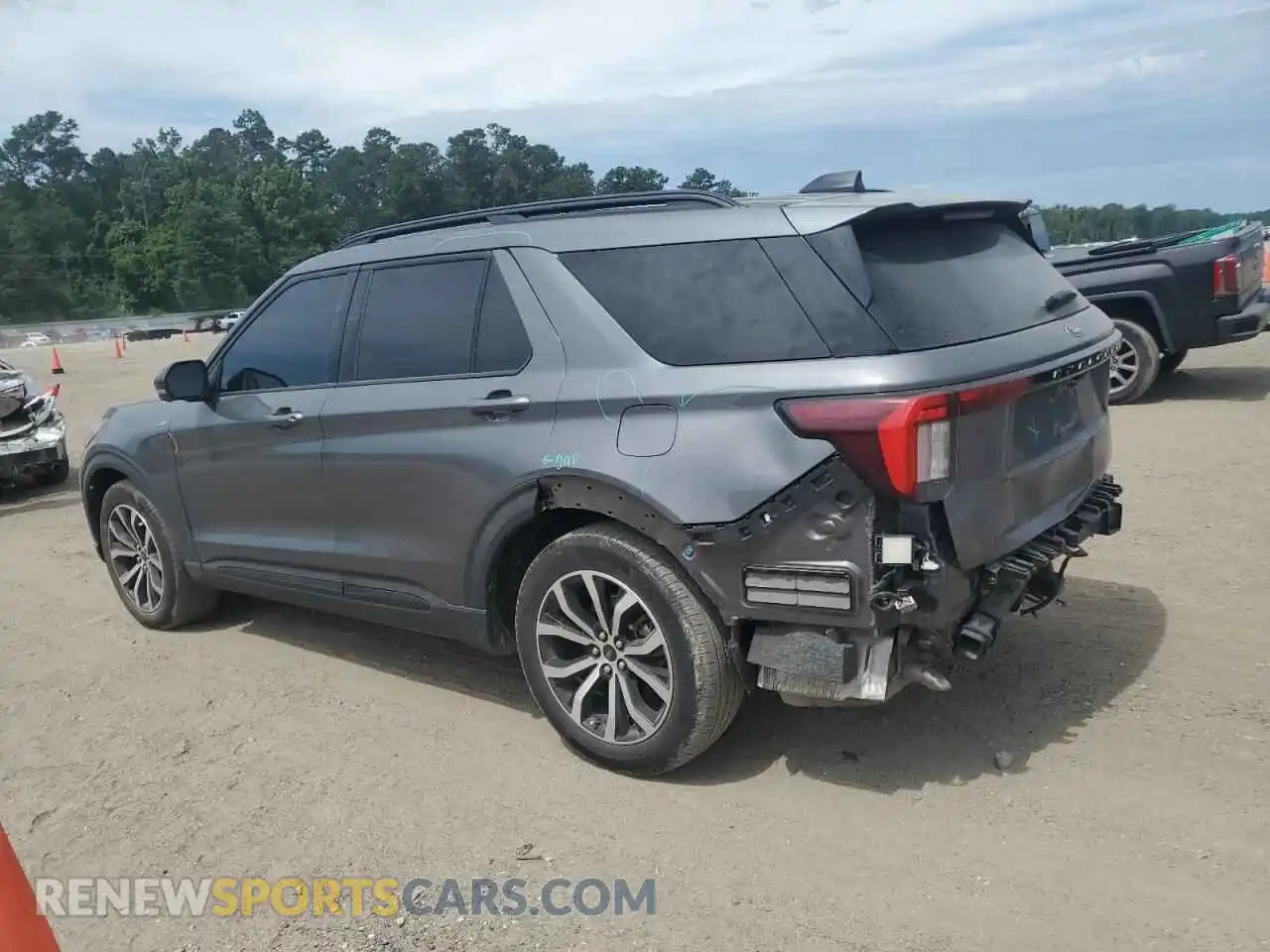 2 fotografías del automóvil dañado 1FMUK7KH6SGA67456 FORD EXPLORER 2025