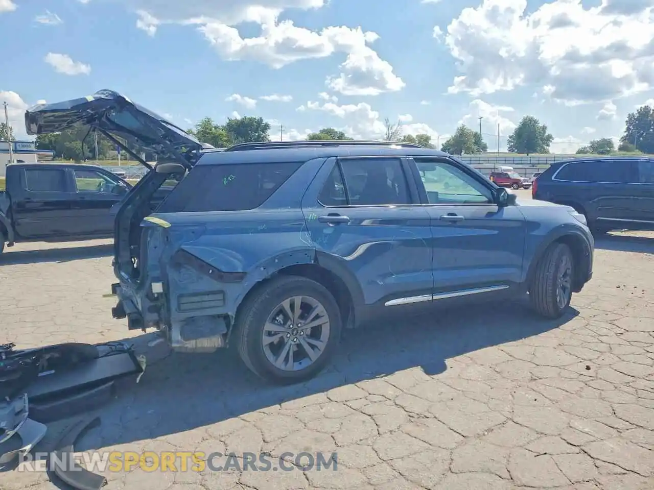 3 Photograph of a damaged car 1FMUK8DH3SGC70131 FORD EXPLORER 2025