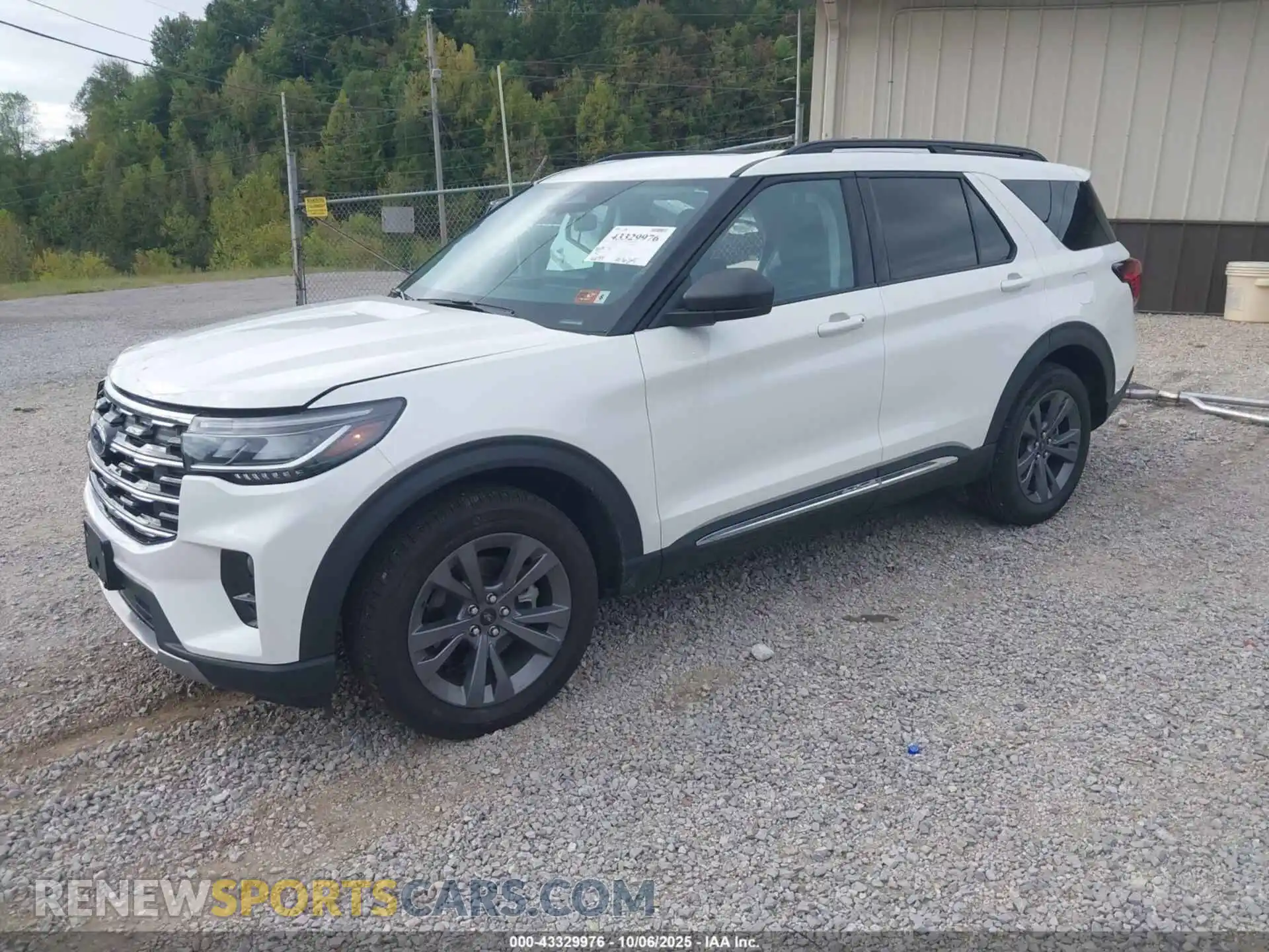 2 fotografías del automóvil dañado 1FMUK8DHXSGA70668 FORD EXPLORER 2025