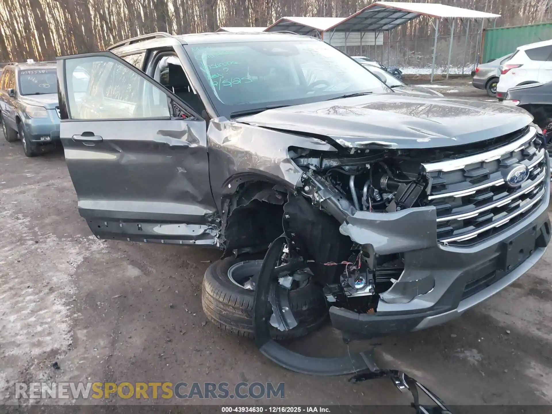 1 Photograph of a damaged car 1FMUK8DHXSGC78985 FORD EXPLORER 2025