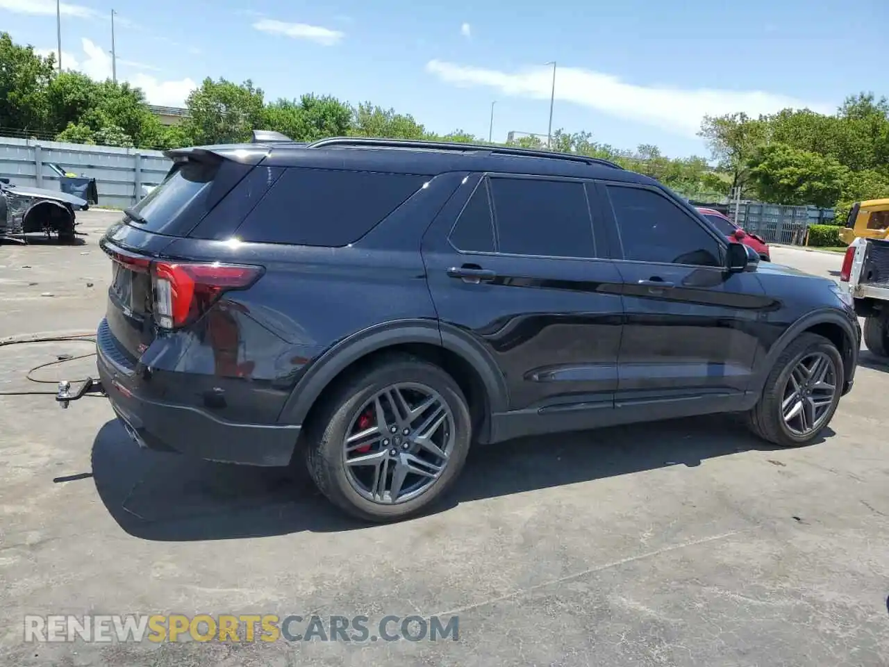 3 Photograph of a damaged car 1FMWK7GC5SGB15339 FORD EXPLORER 2025