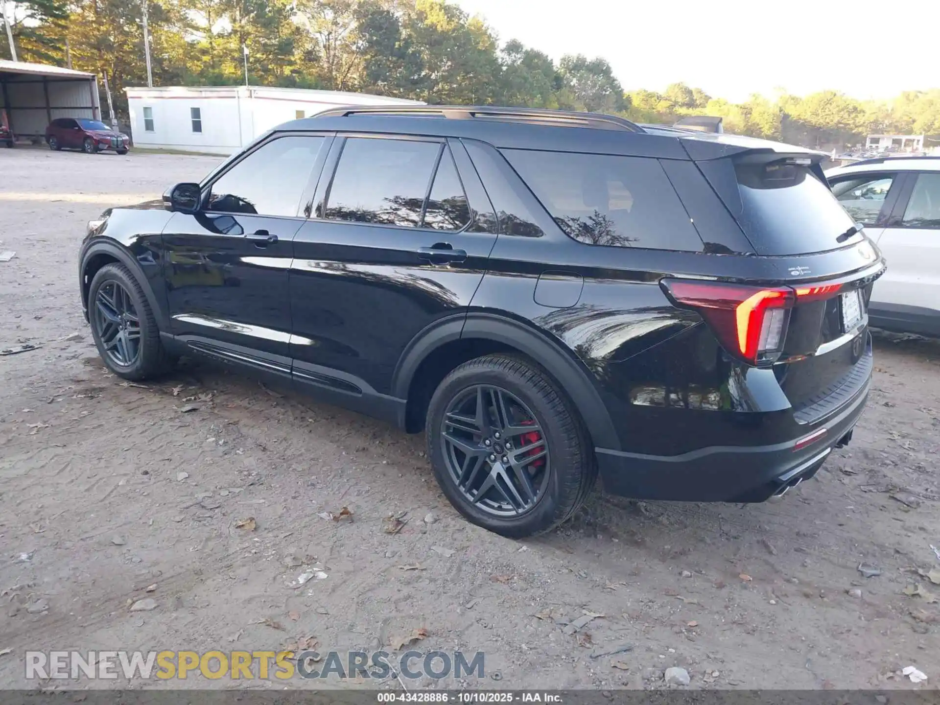 3 Photograph of a damaged car 1FMWK8GC0SGC38858 FORD EXPLORER 2025