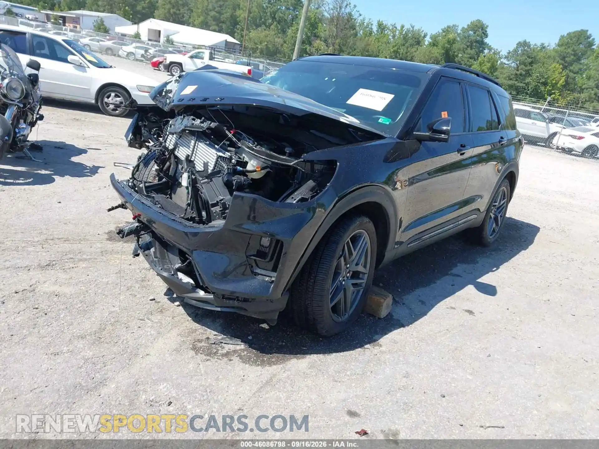 2 fotografías del automóvil dañado 1FMWK8GC1SGC41753 FORD EXPLORER 2025
