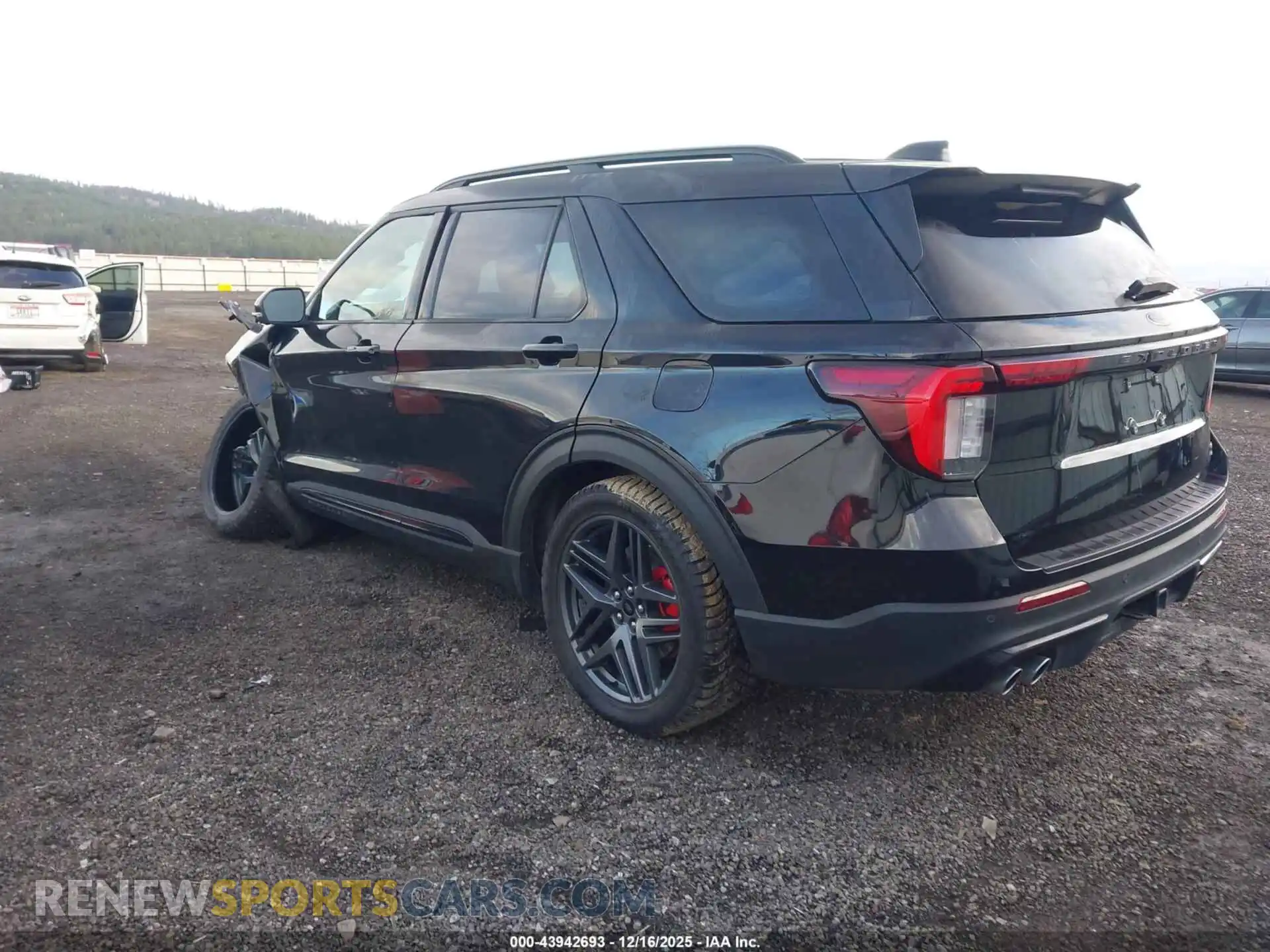 3 Photograph of a damaged car 1FMWK8GC6SGA39474 FORD EXPLORER 2025