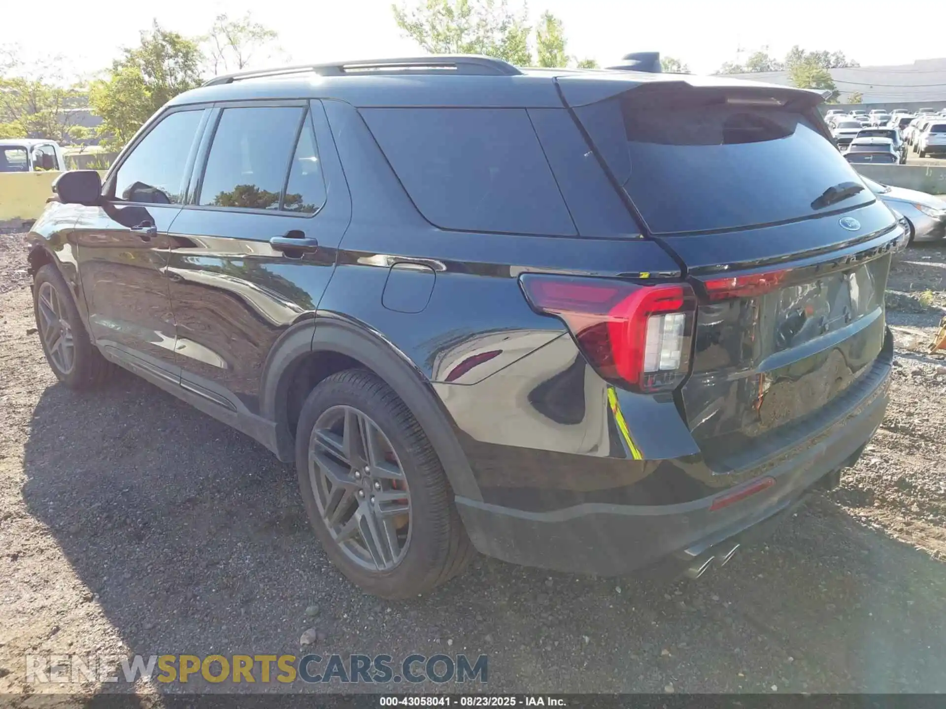 3 Photograph of a damaged car 1FMWK8GC6SGB06848 FORD EXPLORER 2025