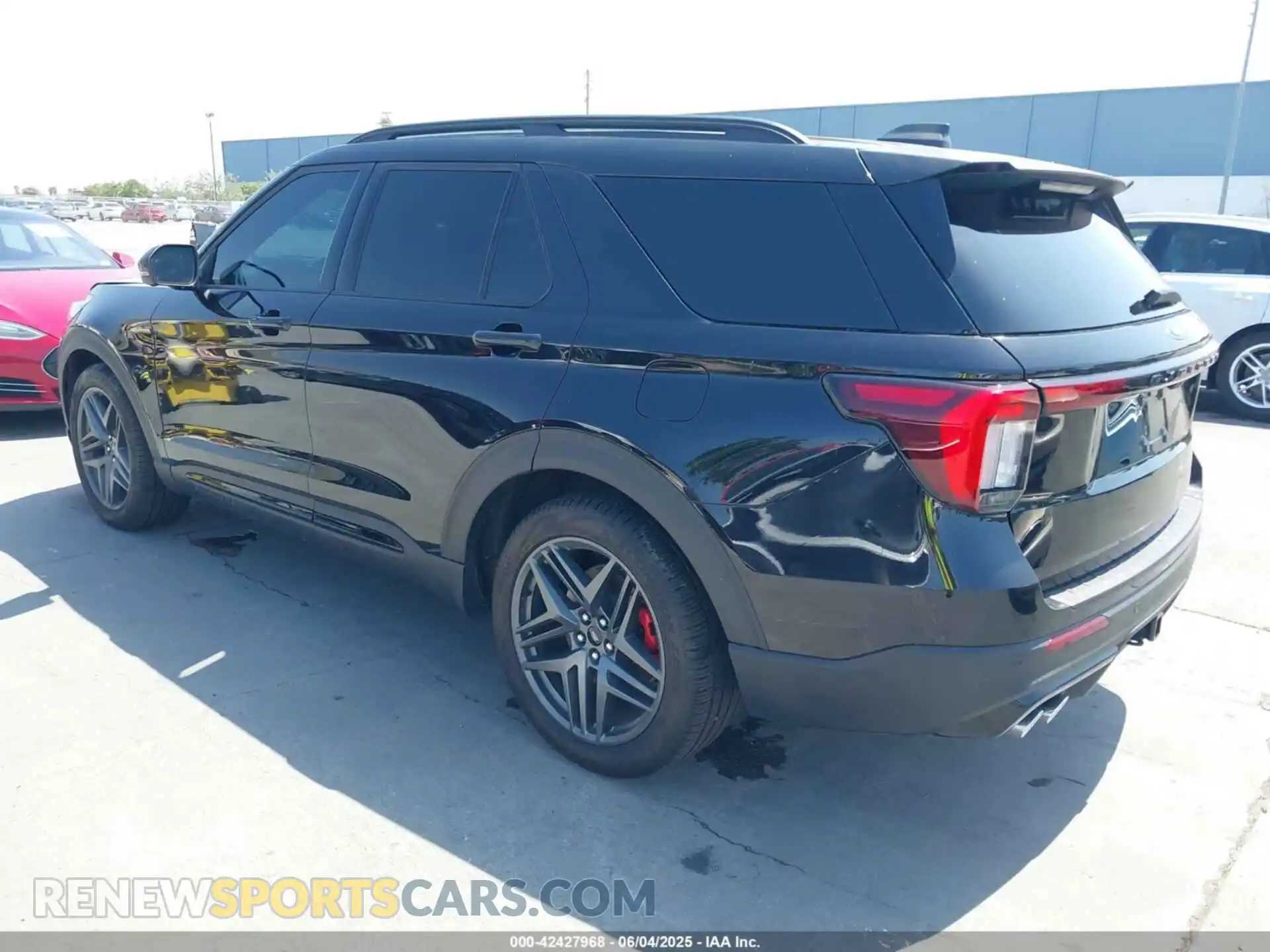 3 Фотография поврежденного автомобиля 1FMWK8GC8SGA29707 FORD EXPLORER 2025