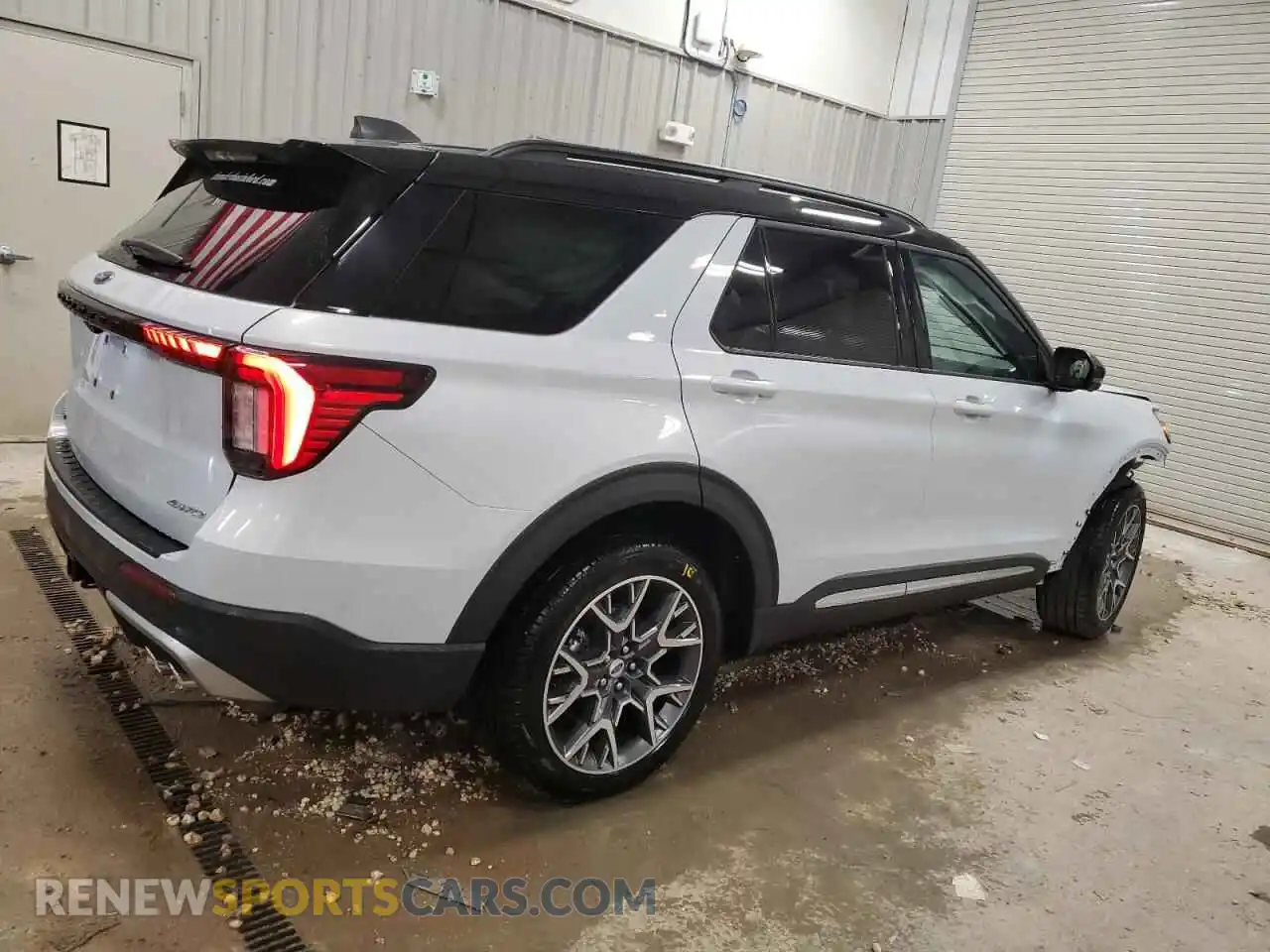 3 Photograph of a damaged car 1FMWK8HC1SGC55392 FORD EXPLORER 2025