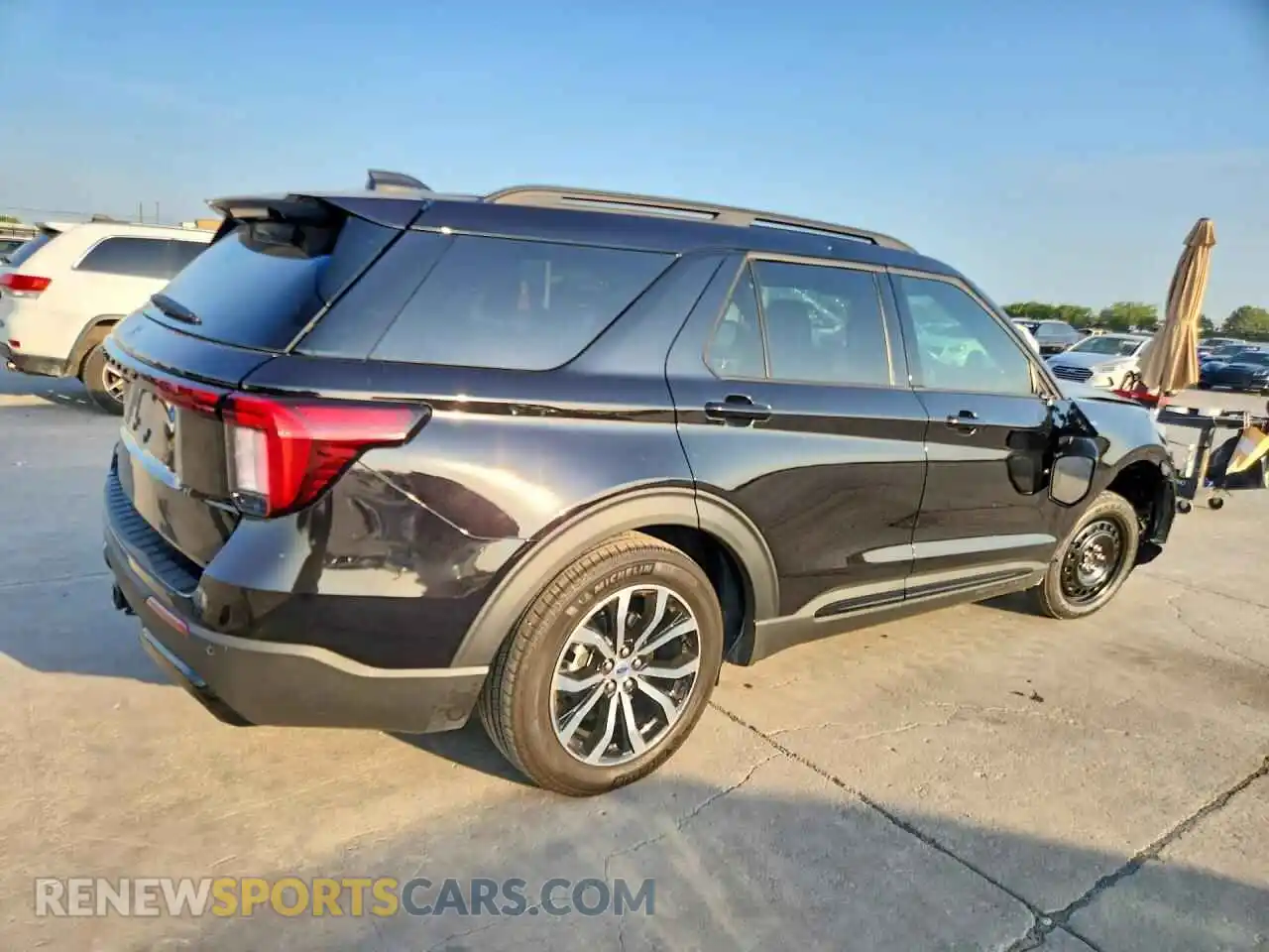 3 Photograph of a damaged car 1FMUK7KH3TGA66766 FORD EXPLORER 2026