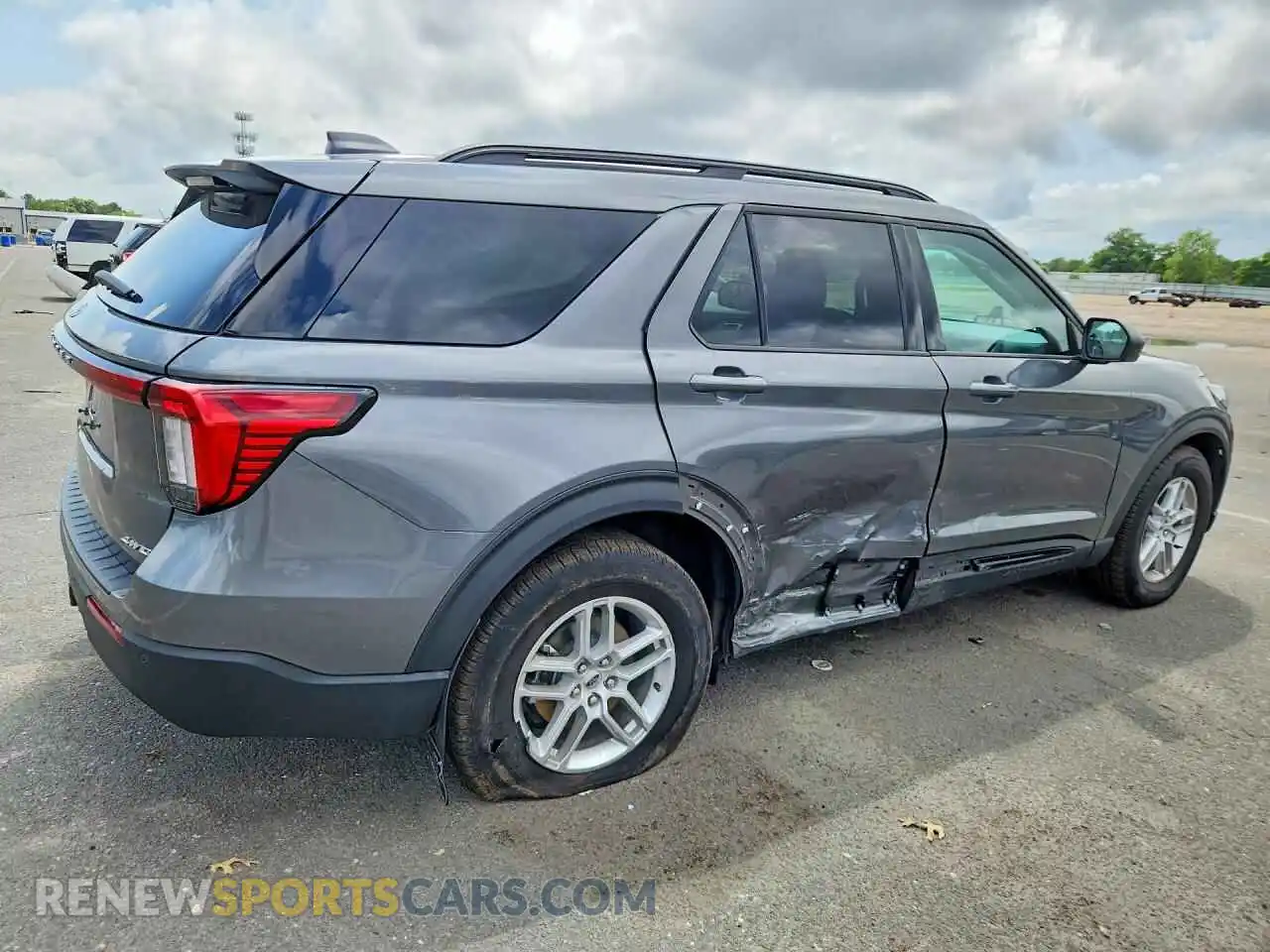 3 Фотография поврежденного автомобиля 1FMUK8DH6TGA14373 FORD EXPLORER 2026
