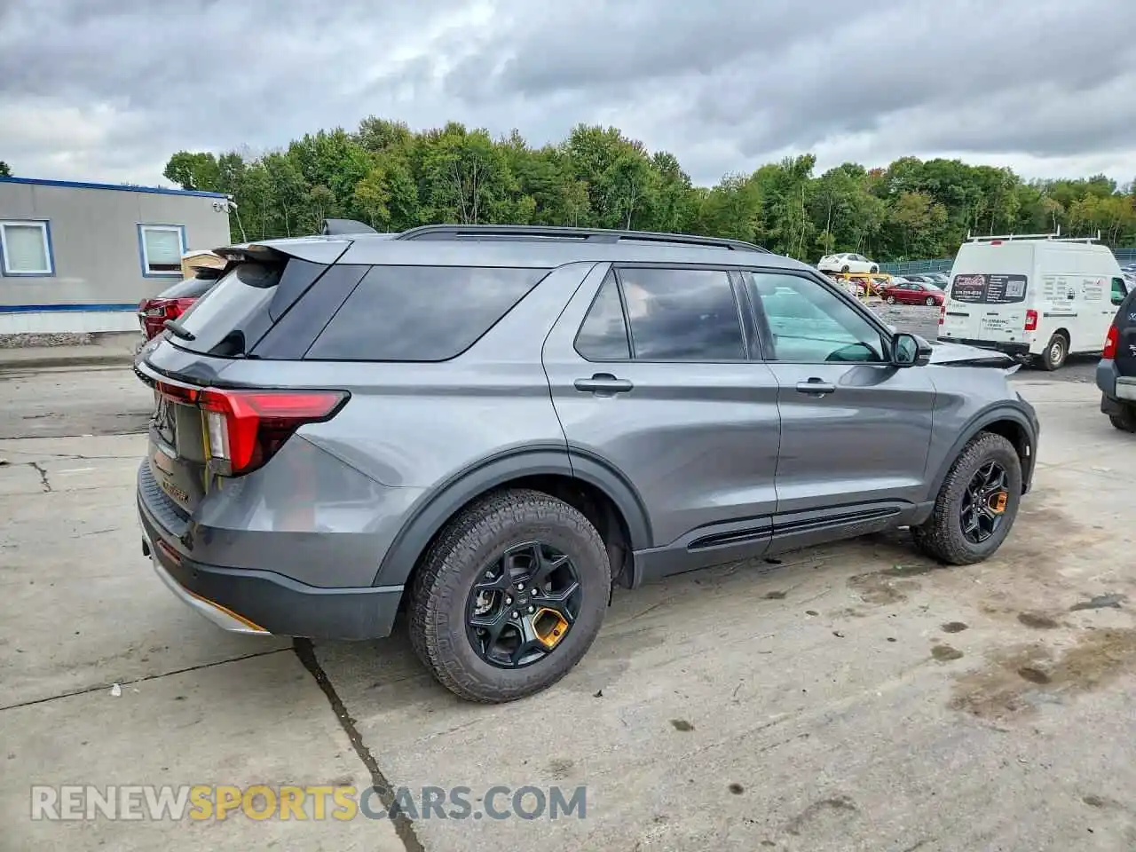 3 Фотография поврежденного автомобиля 1FMUK8JH9TGA12976 FORD EXPLORER 2026