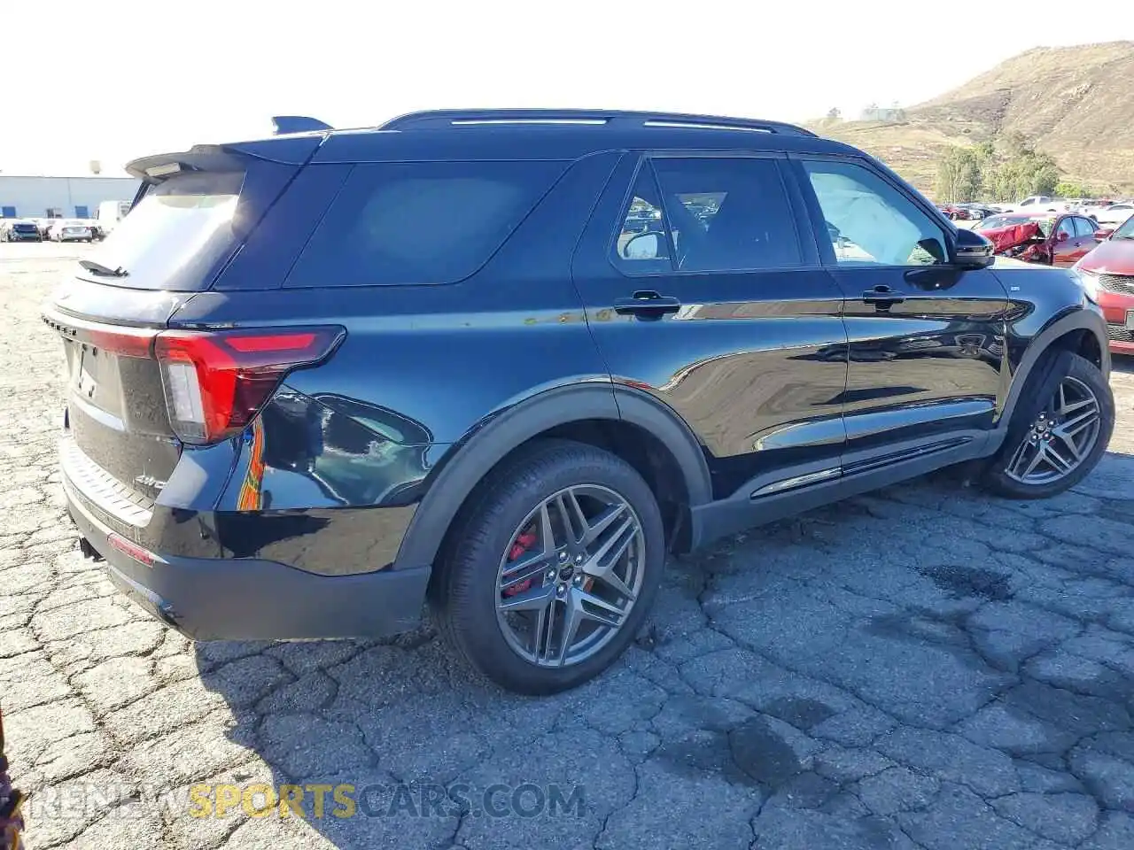 3 Фотография поврежденного автомобиля 1FMUK8KH0TGA78315 FORD EXPLORER 2026