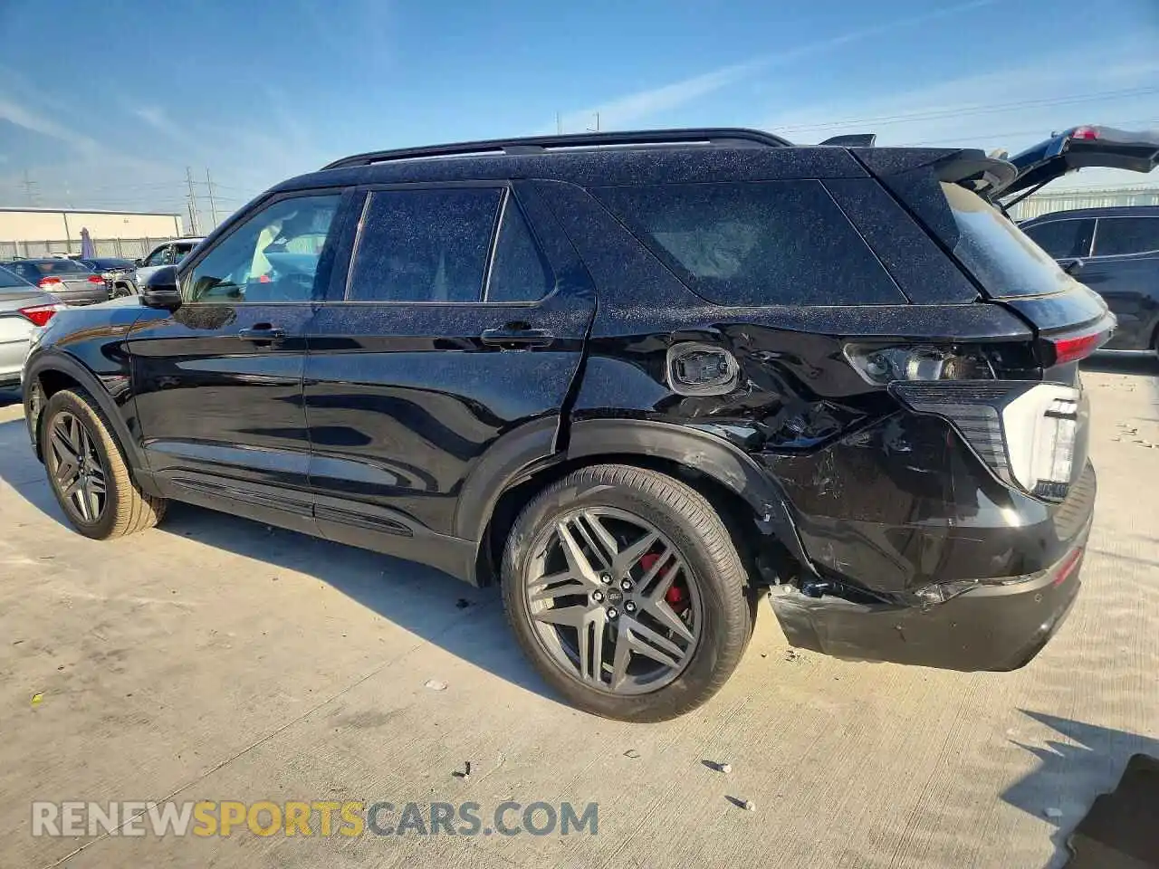 2 fotografías del automóvil dañado 1FMUK8KH2TGA29228 FORD EXPLORER 2026