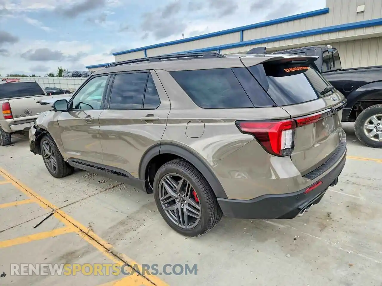 2 Фотография поврежденного автомобиля 1FMWK8GC0TGA12630 FORD EXPLORER 2026