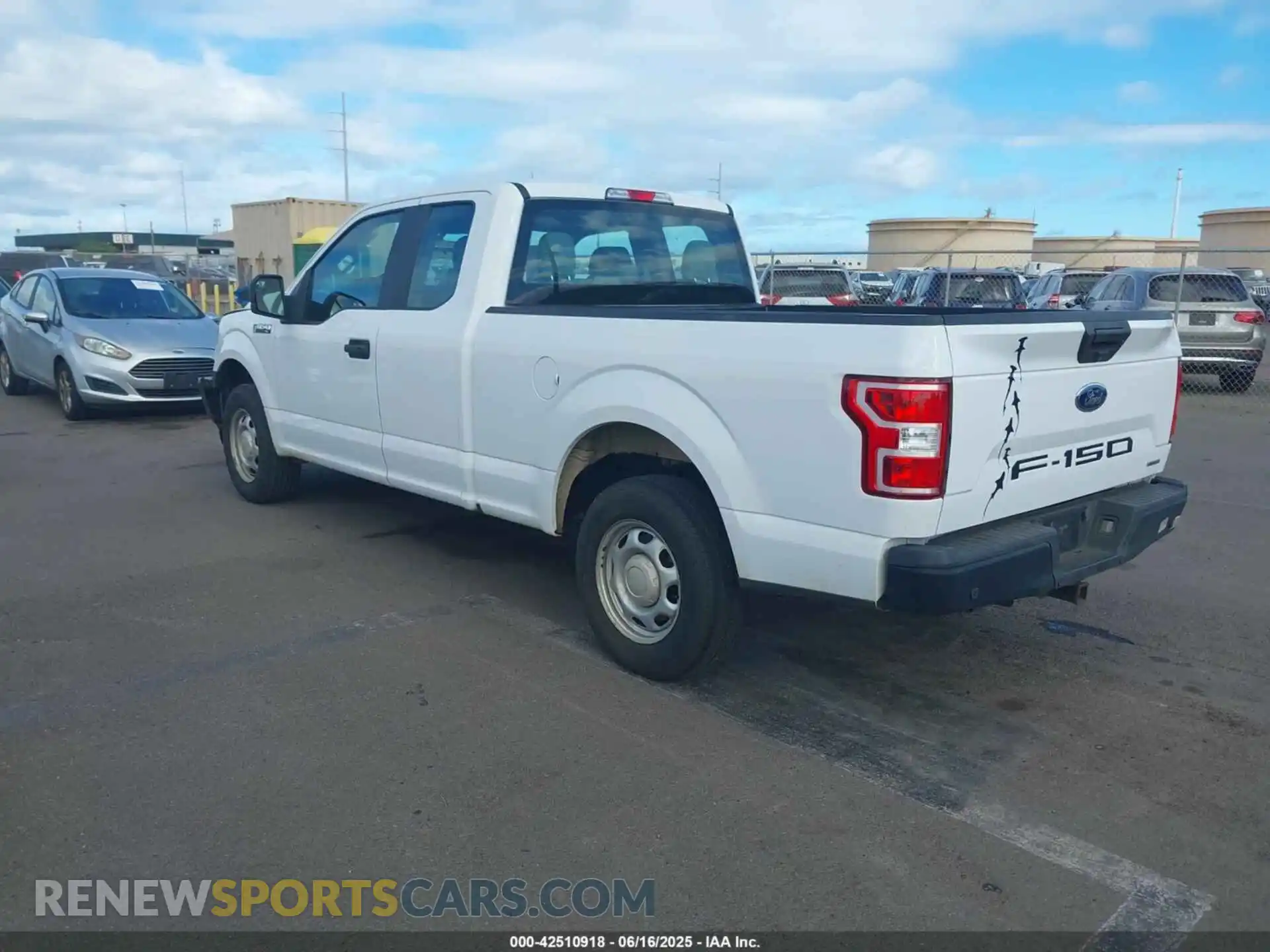 3 Фотография поврежденного автомобиля 1FTEX1C48KKD51946 FORD F-150 2019