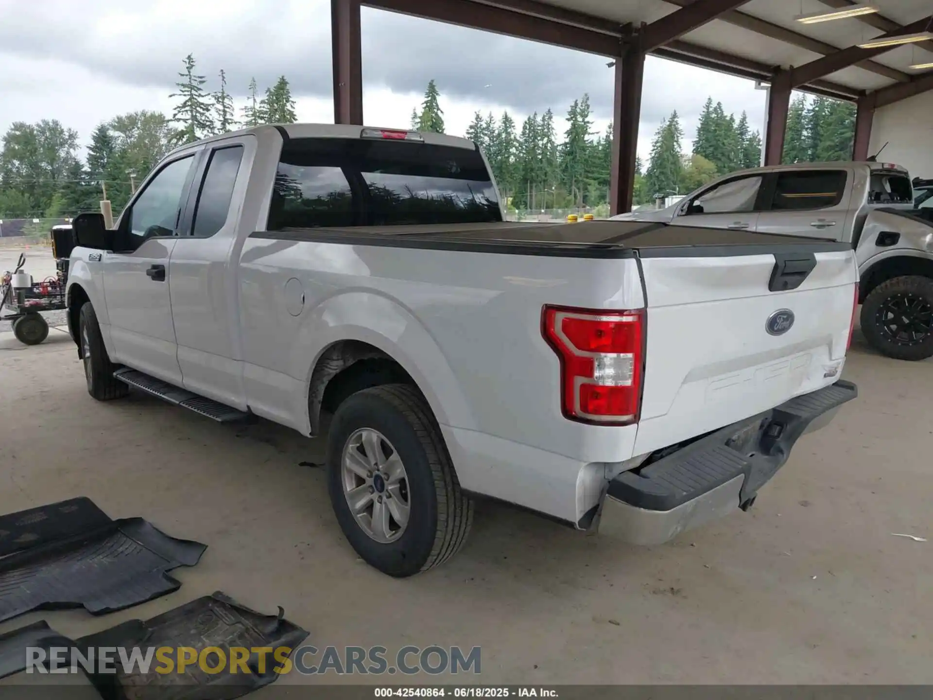 3 fotografías del automóvil dañado 1FTEX1C4XKKE57427 FORD F-150 2019