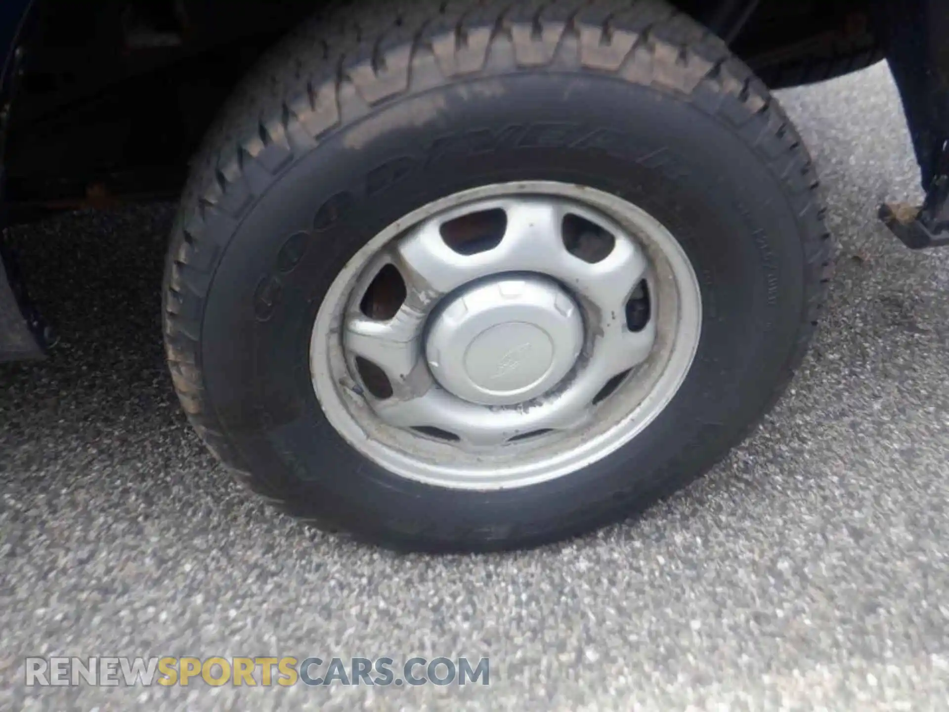 2 fotografías del automóvil dañado 1FTEX1EB0KFC32454 FORD F-150 2019