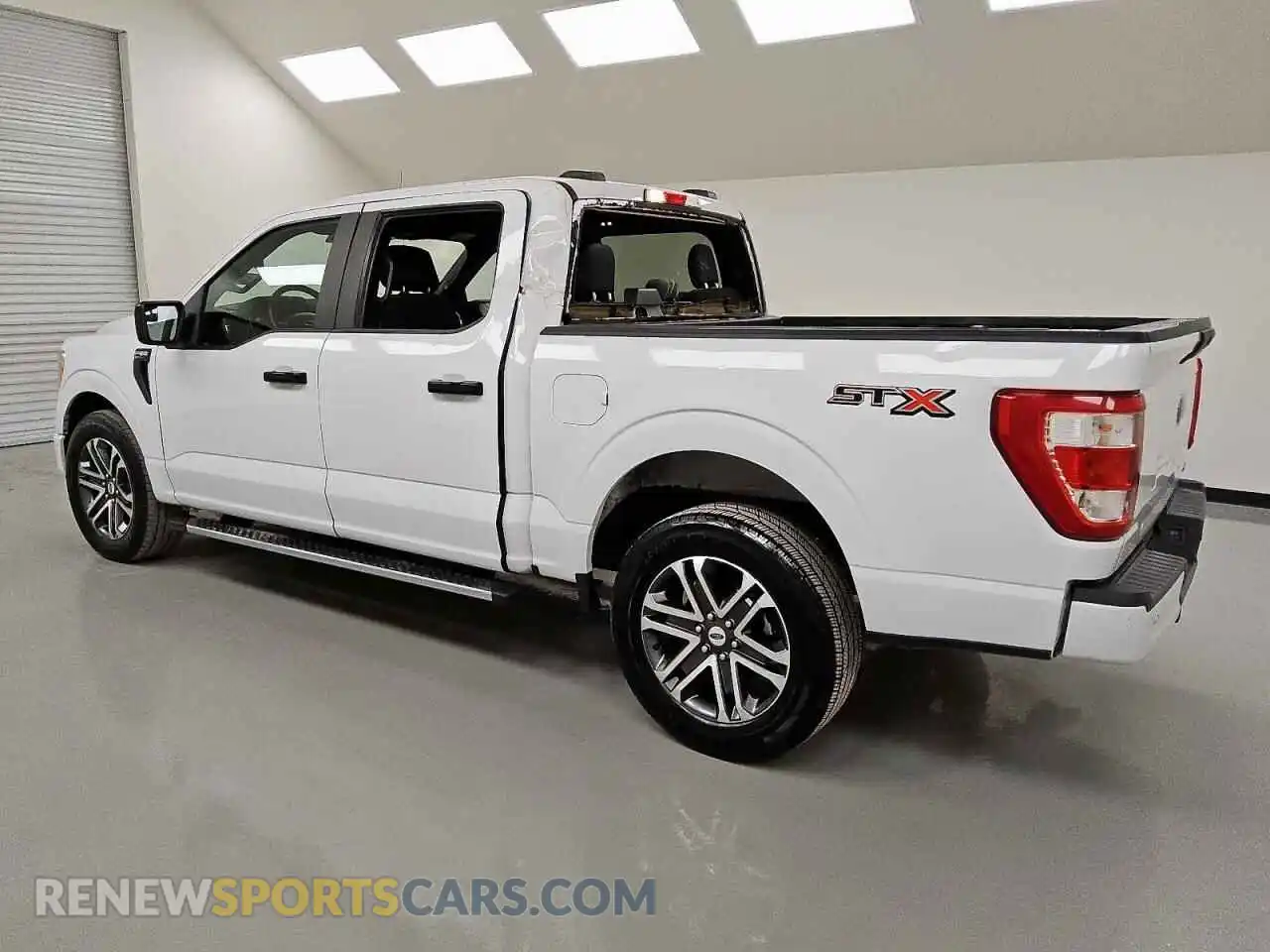 2 fotografías del automóvil dañado 1FTEW1CP9MFA99469 FORD F-150 2021