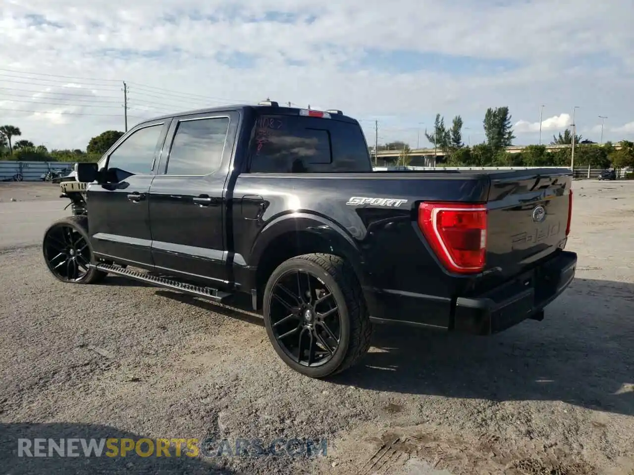 2 Photograph of a damaged car 1FTEW1CPXMFB34911 FORD F-150 2021