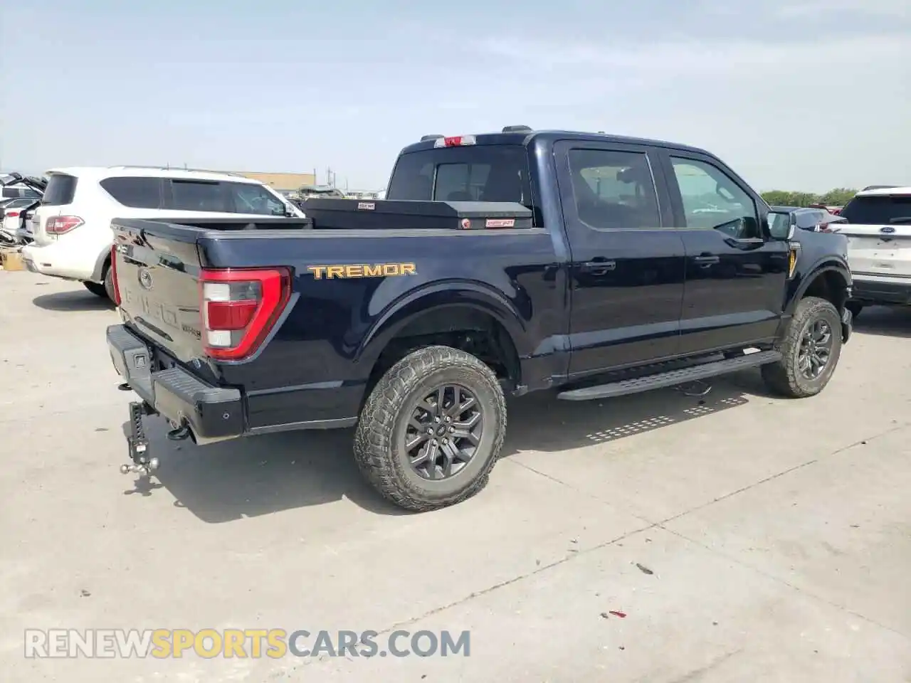 3 Photograph of a damaged car 1FTEW1E84MFC87371 FORD F-150 2021