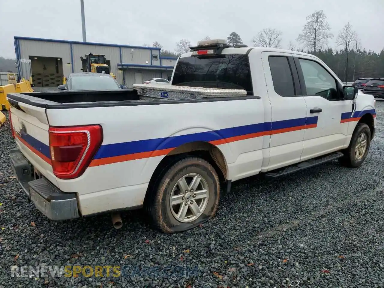 3 Photograph of a damaged car 1FTEX1EB1MKE44046 FORD F-150 2021