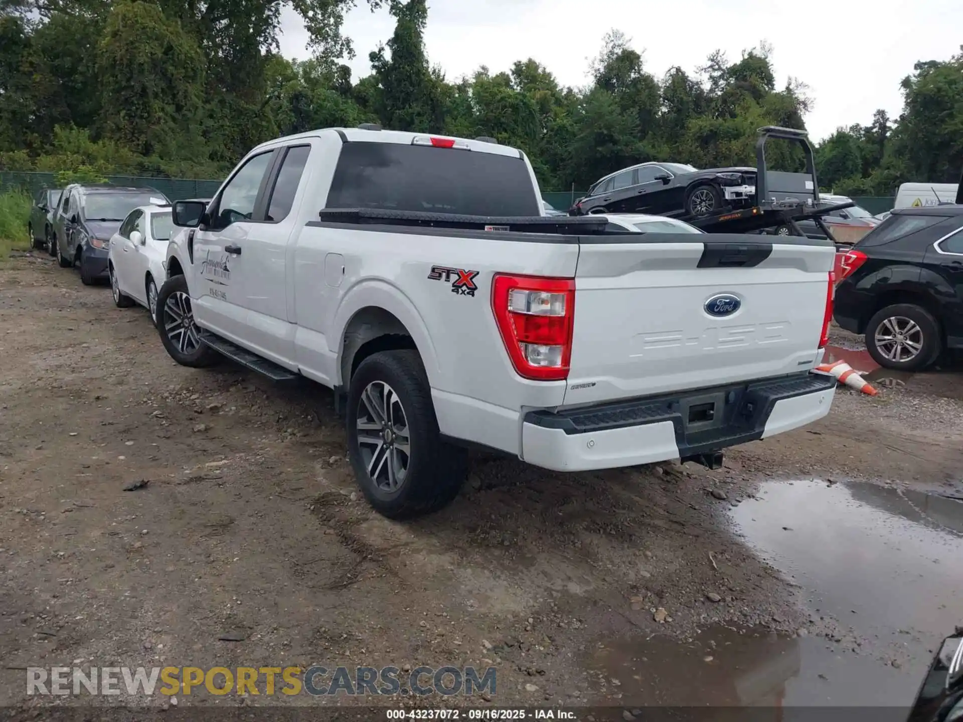 3 Photograph of a damaged car 1FTEX1EP5MFC70020 FORD F-150 2021