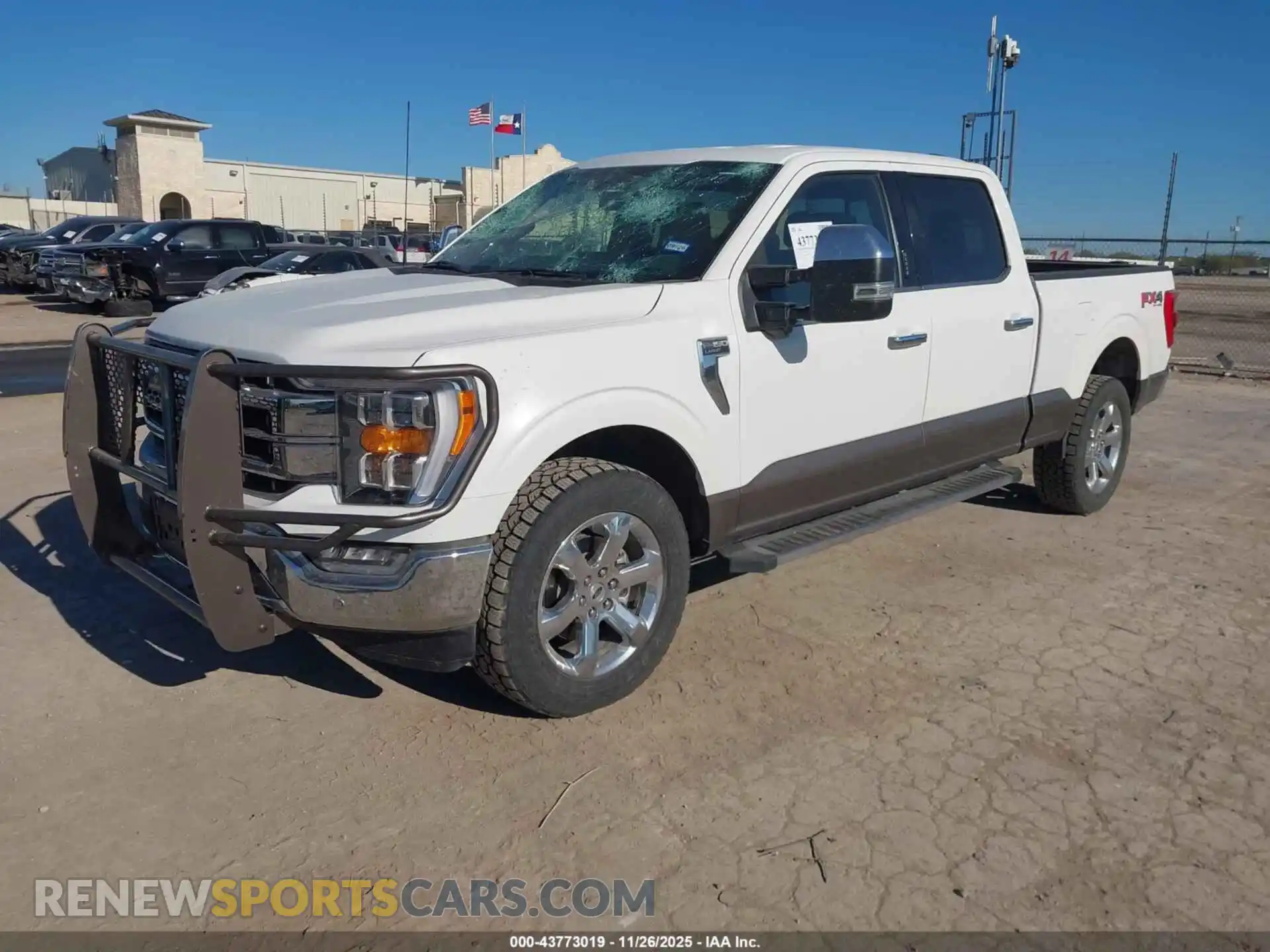 2 Photograph of a damaged car 1FTFW1E84MFC28471 FORD F-150 2021