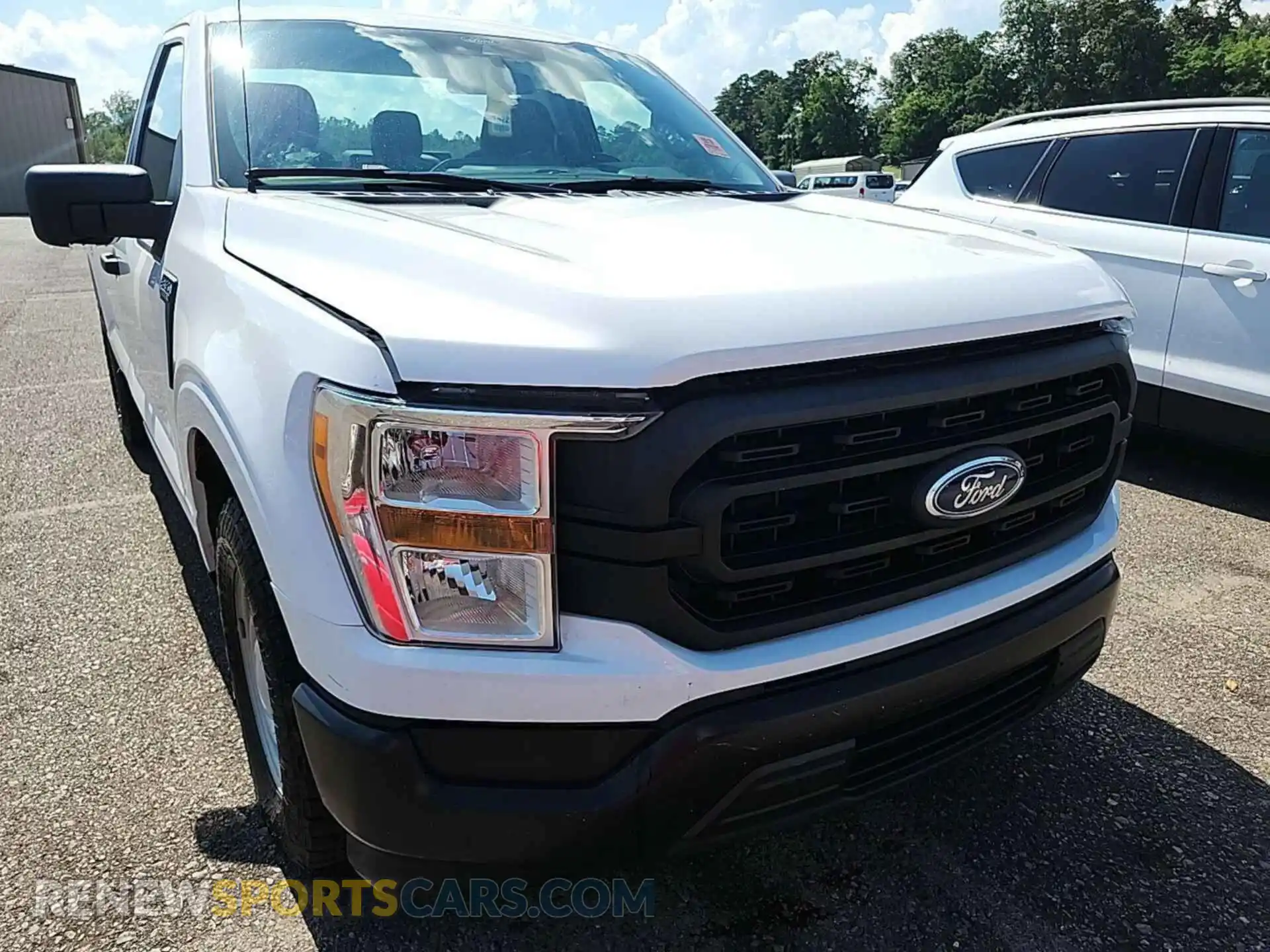 2 fotografías del automóvil dañado 1FTMF1CB7MKD82167 FORD F-150 2021