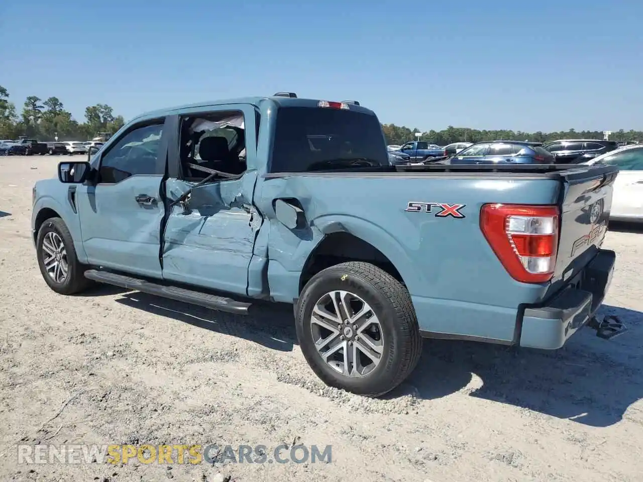 2 Фотография поврежденного автомобиля 1FTEW1CP4PKE84840 FORD F-150 2023