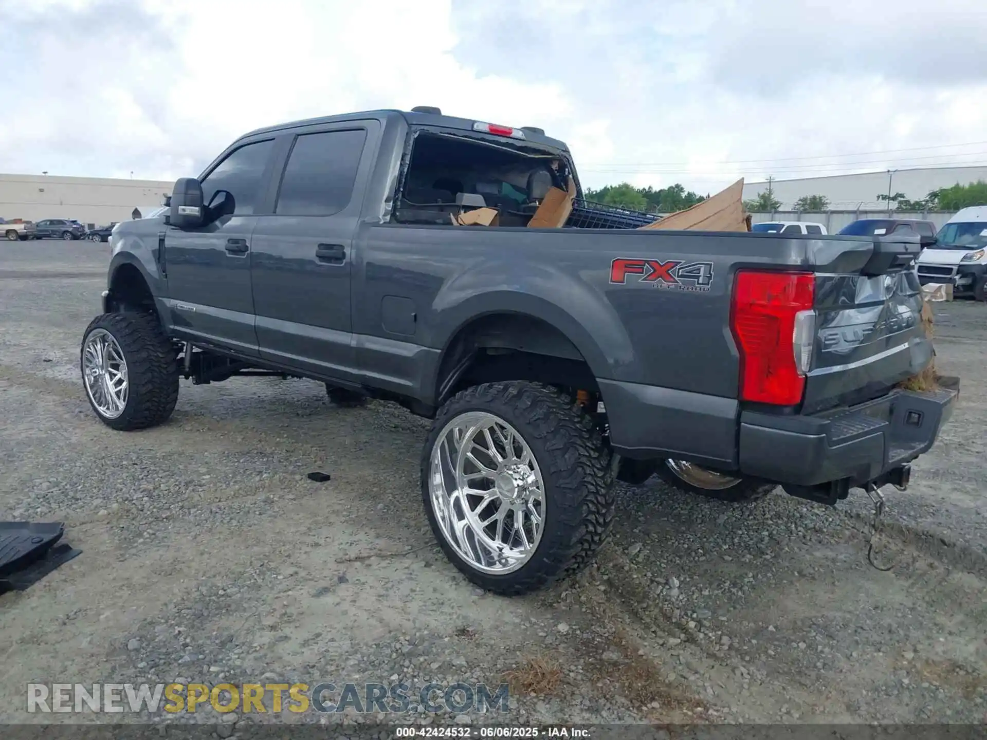 3 Photograph of a damaged car 1FT7W2BT4LEE65632 FORD F-250 2020