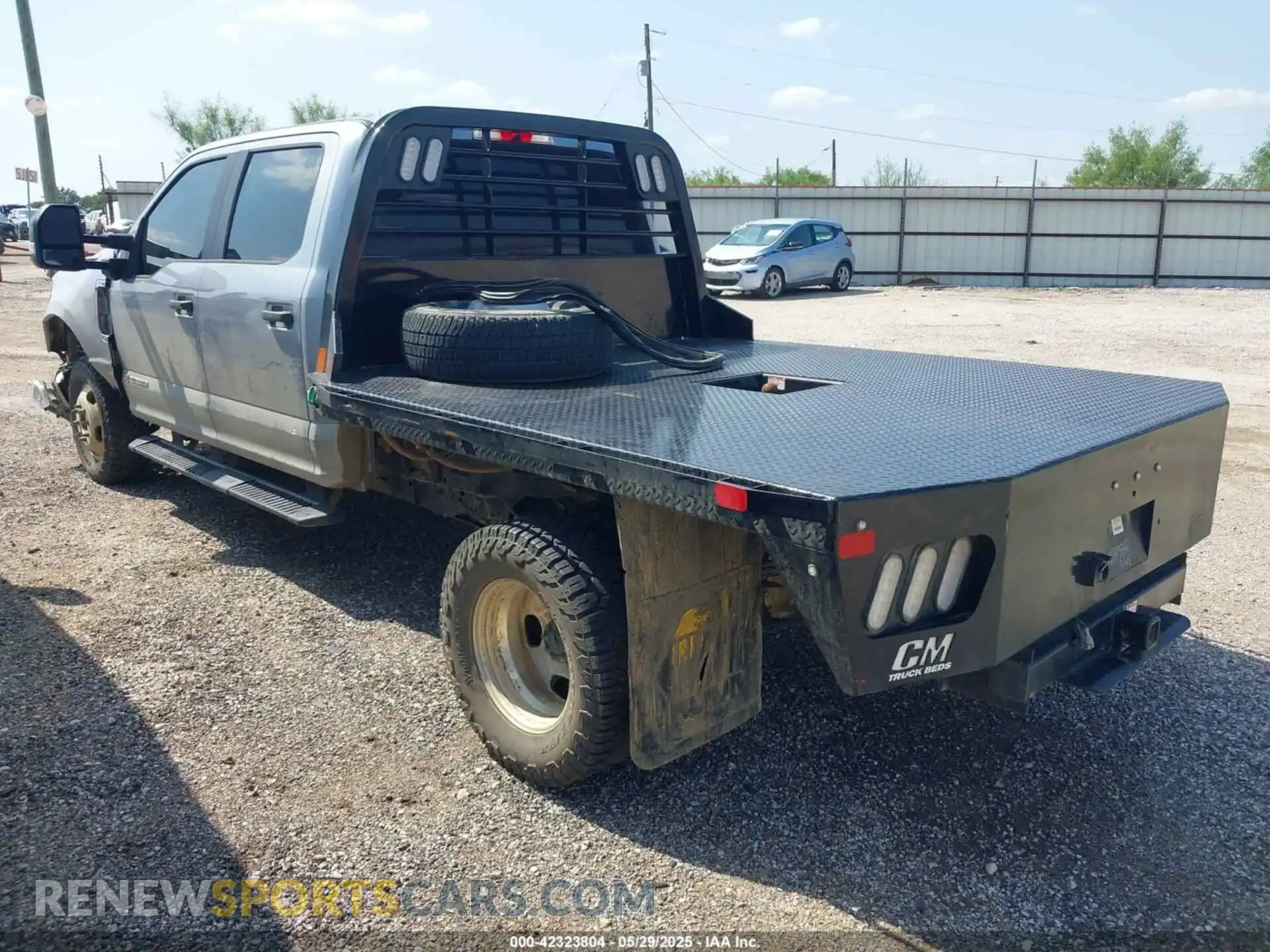 3 Photograph of a damaged car 1FT8W3DT5LEC28784 FORD F-350 2020