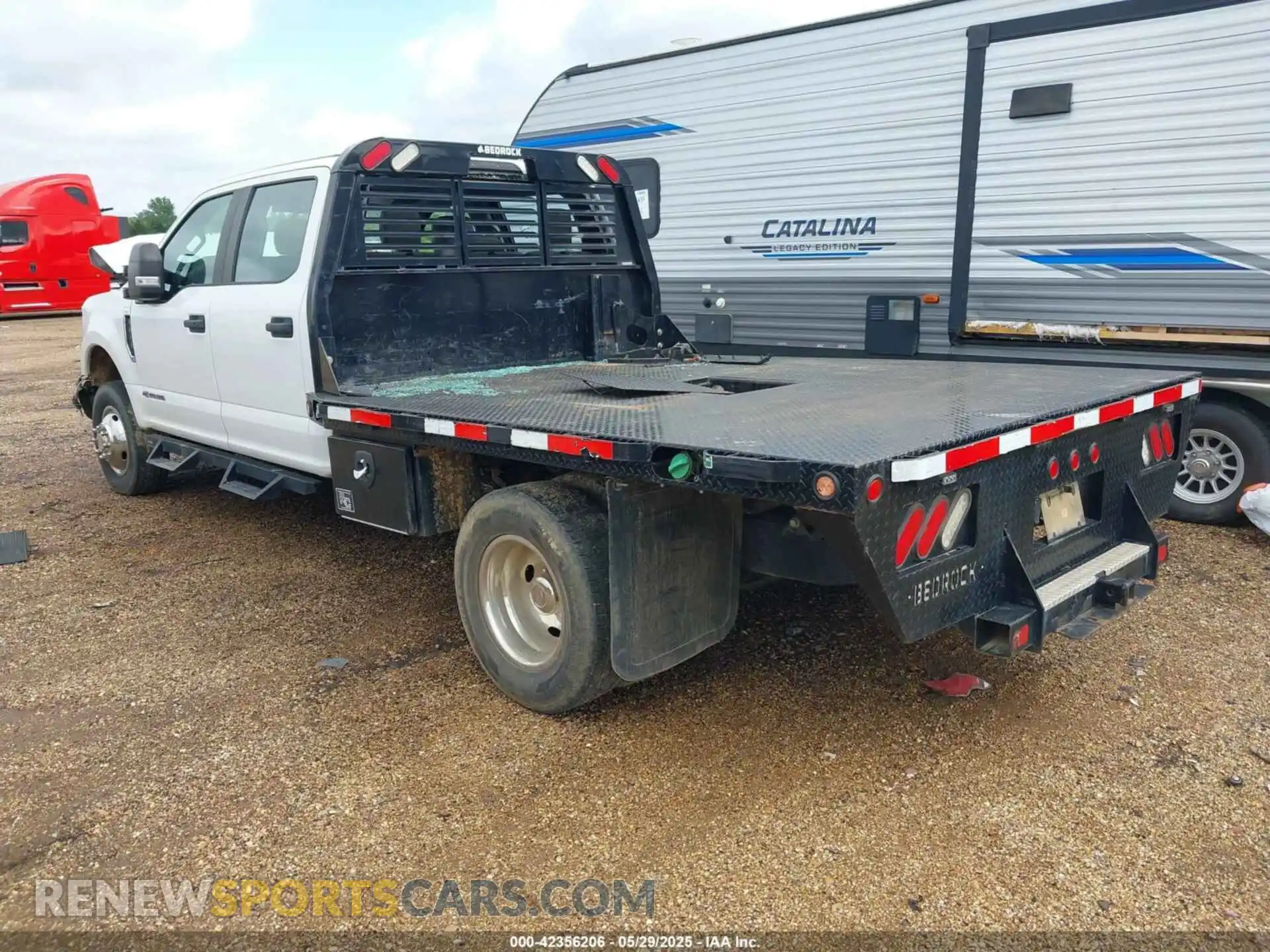 3 Photograph of a damaged car 1FD8W3HTXLED98208 FORD F-350 CHASSIS 2020