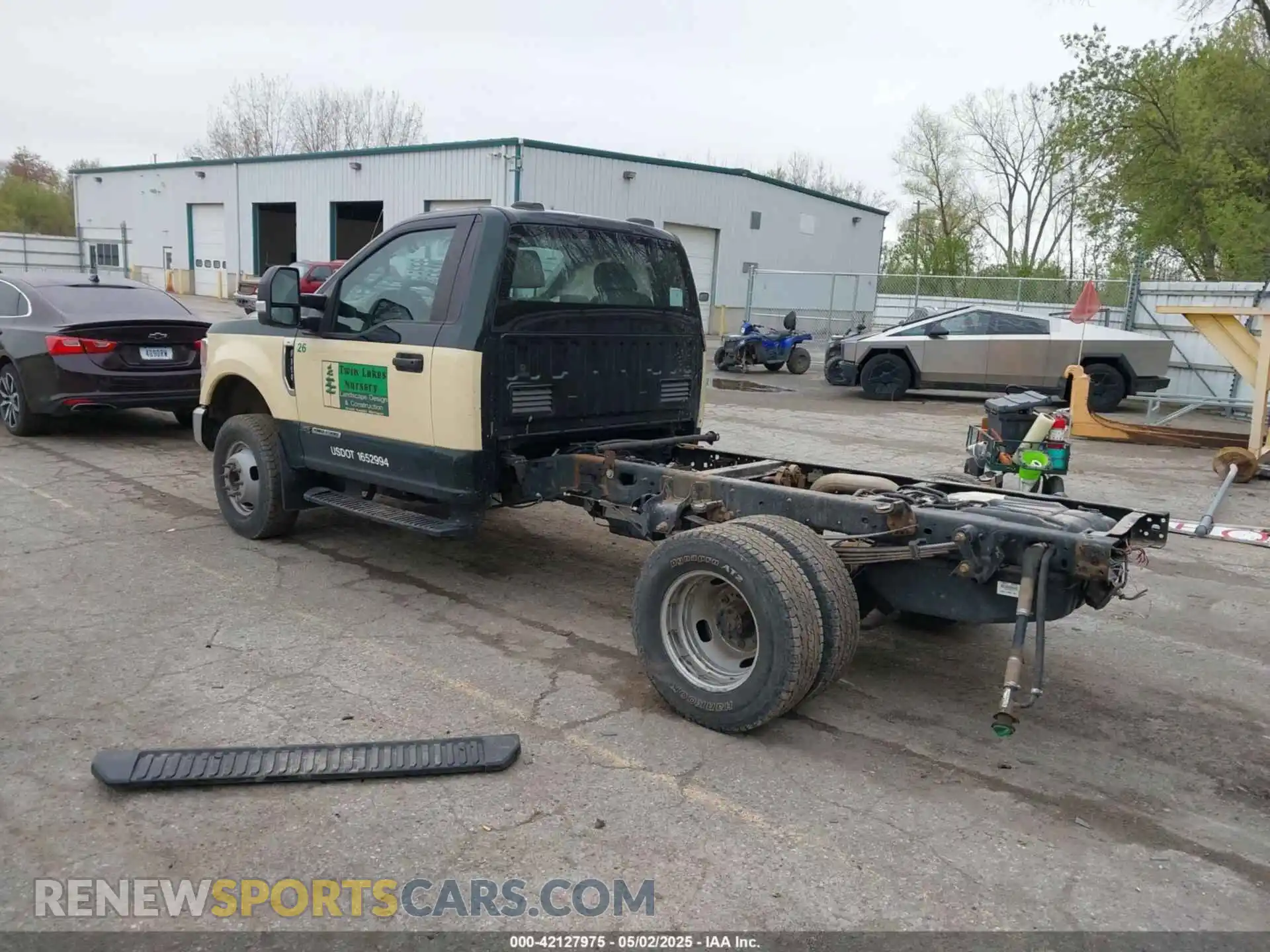 3 Photograph of a damaged car 1FDRF3HT3LED22690 FORD F-350 CHASSIS 2020