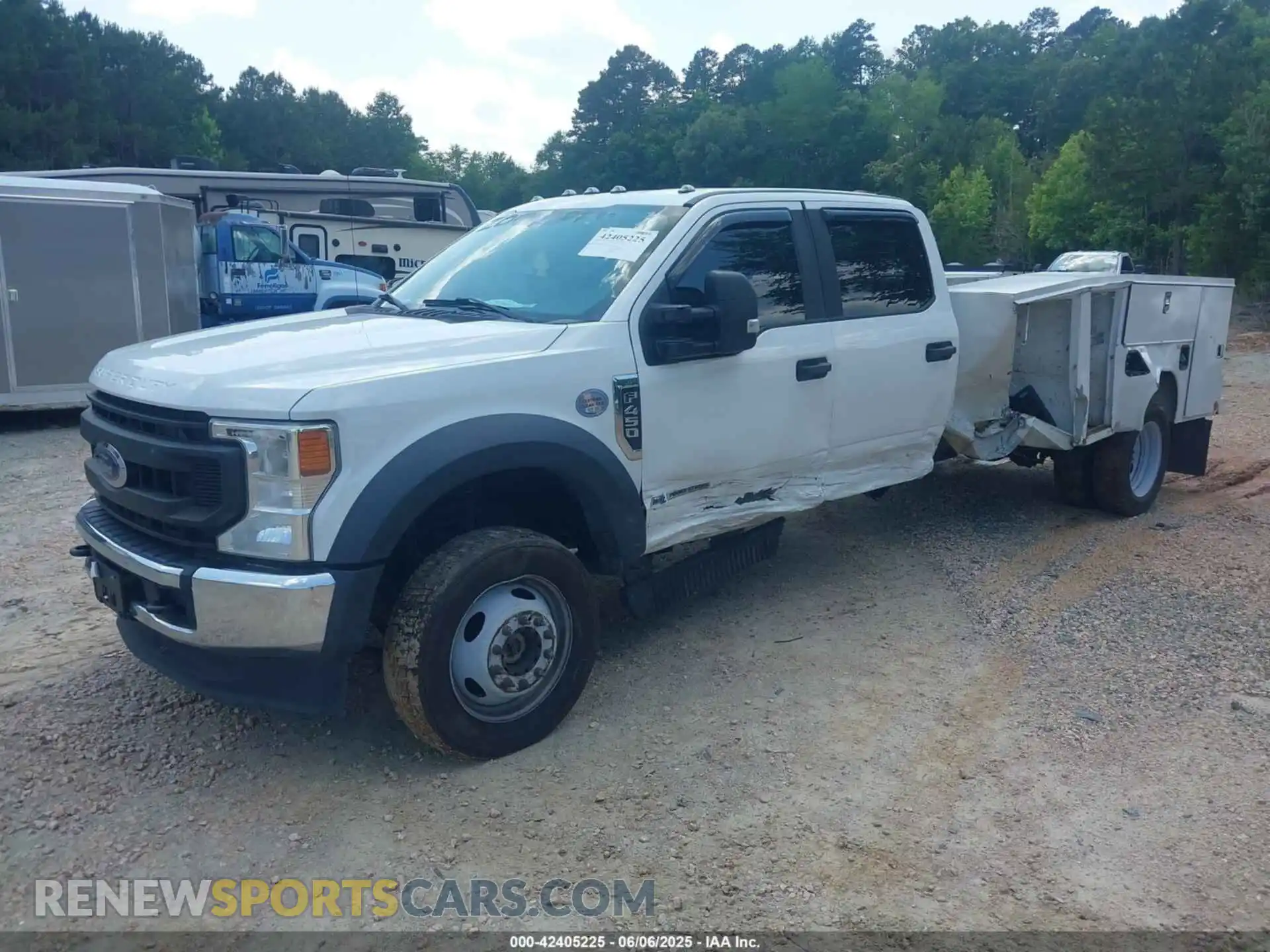 2 Photograph of a damaged car 1FD0W4HT8MEC13884 FORD F-450 CHASSIS 2021