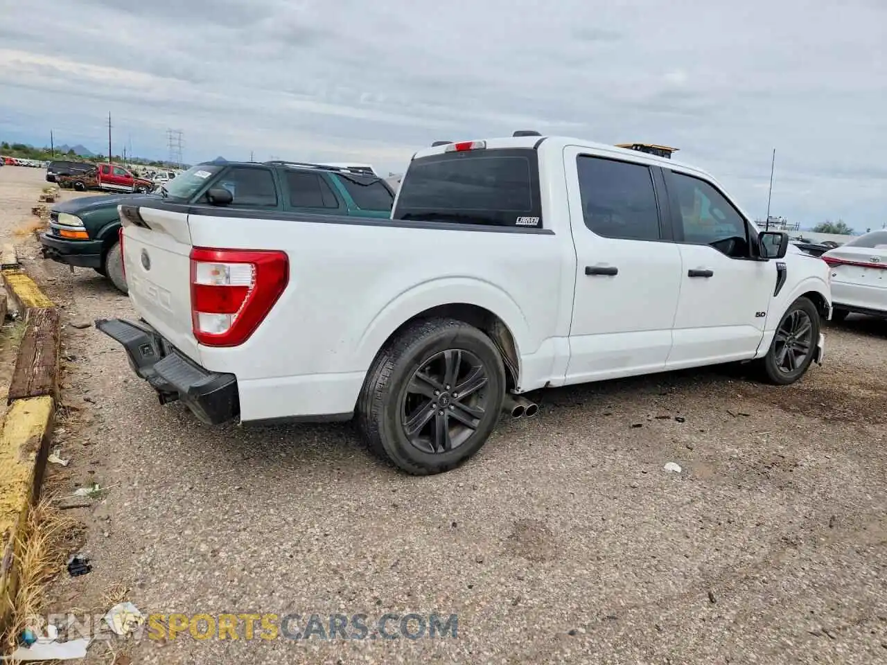 3 fotografías del automóvil dañado 1FTEW1C58MFB49244 FORD F150 2021