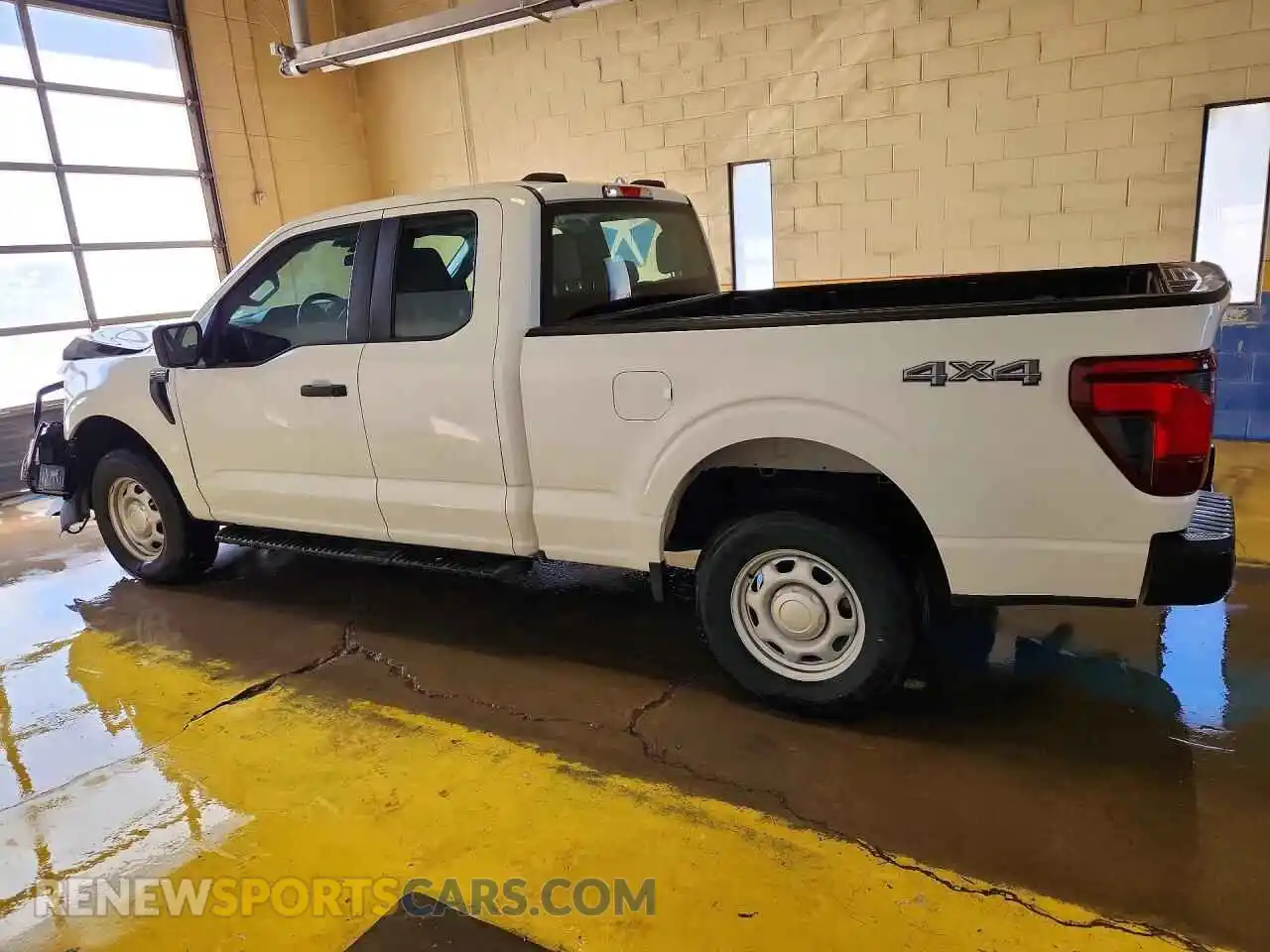 2 fotografías del automóvil dañado 1FTEX1LP6RKD38469 FORD F150 2024