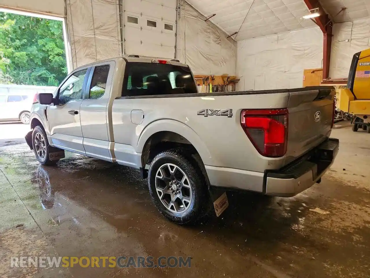 2 Photograph of a damaged car 1FTEX2LPXRKF45839 FORD F150 2024