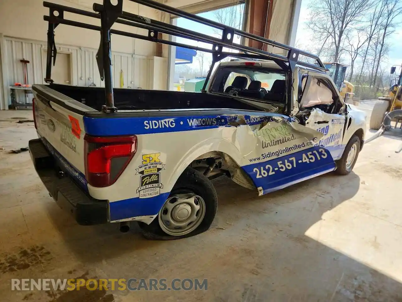 3 Photograph of a damaged car 1FTMF1LPXSKD15023 FORD F150 2025