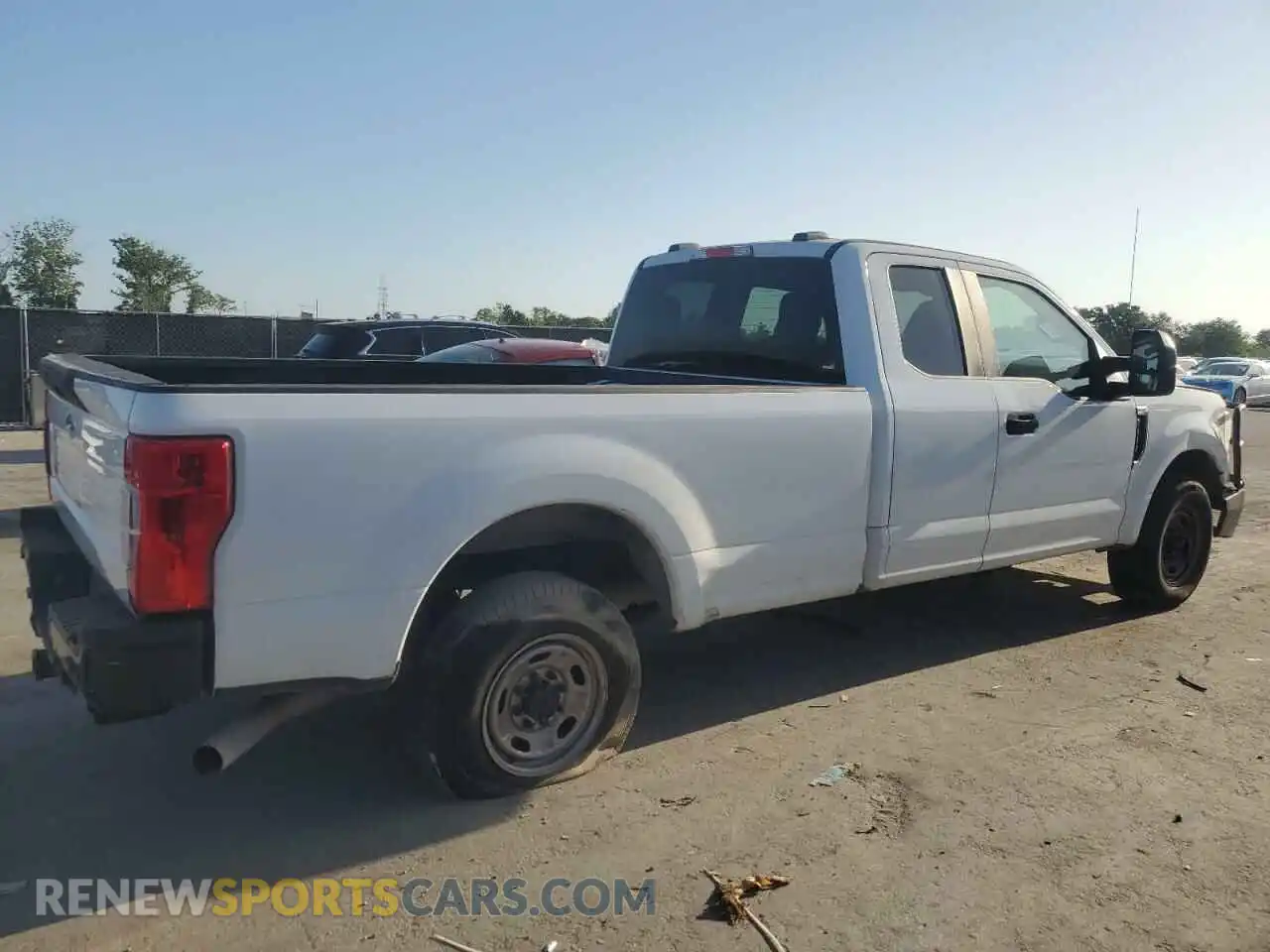 3 fotografías del automóvil dañado 1FT7X2A68MEC12324 FORD F250 2021