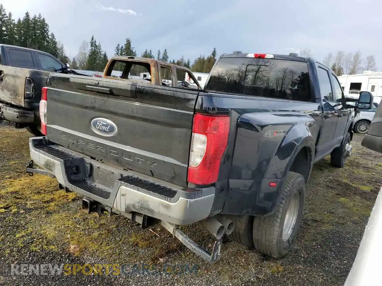 3 Фотография поврежденного автомобиля 1FT8W3DT3MEC08695 FORD F350 2021