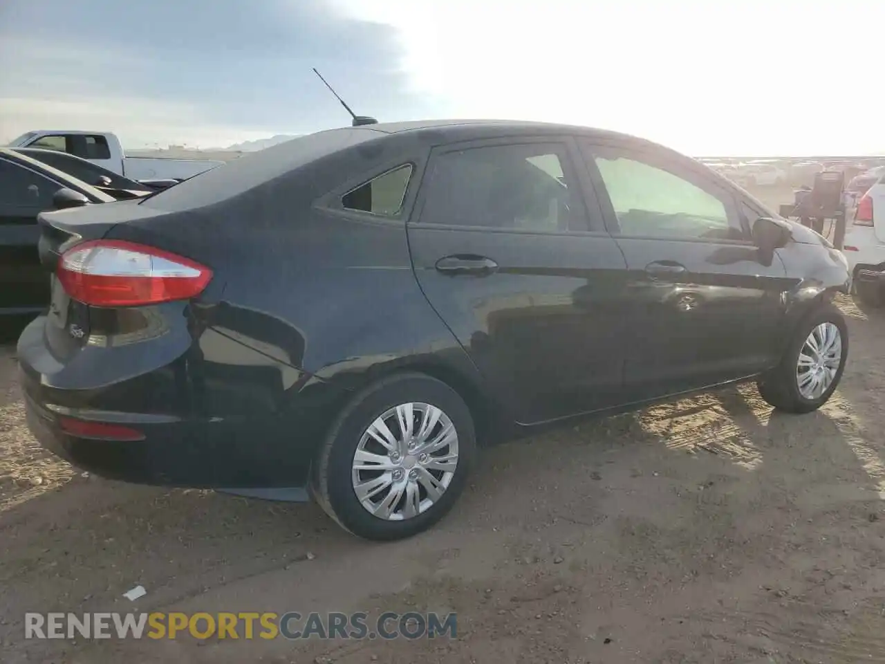 3 Фотография поврежденного автомобиля 3FADP4AJ2KM127706 FORD FIESTA 2019